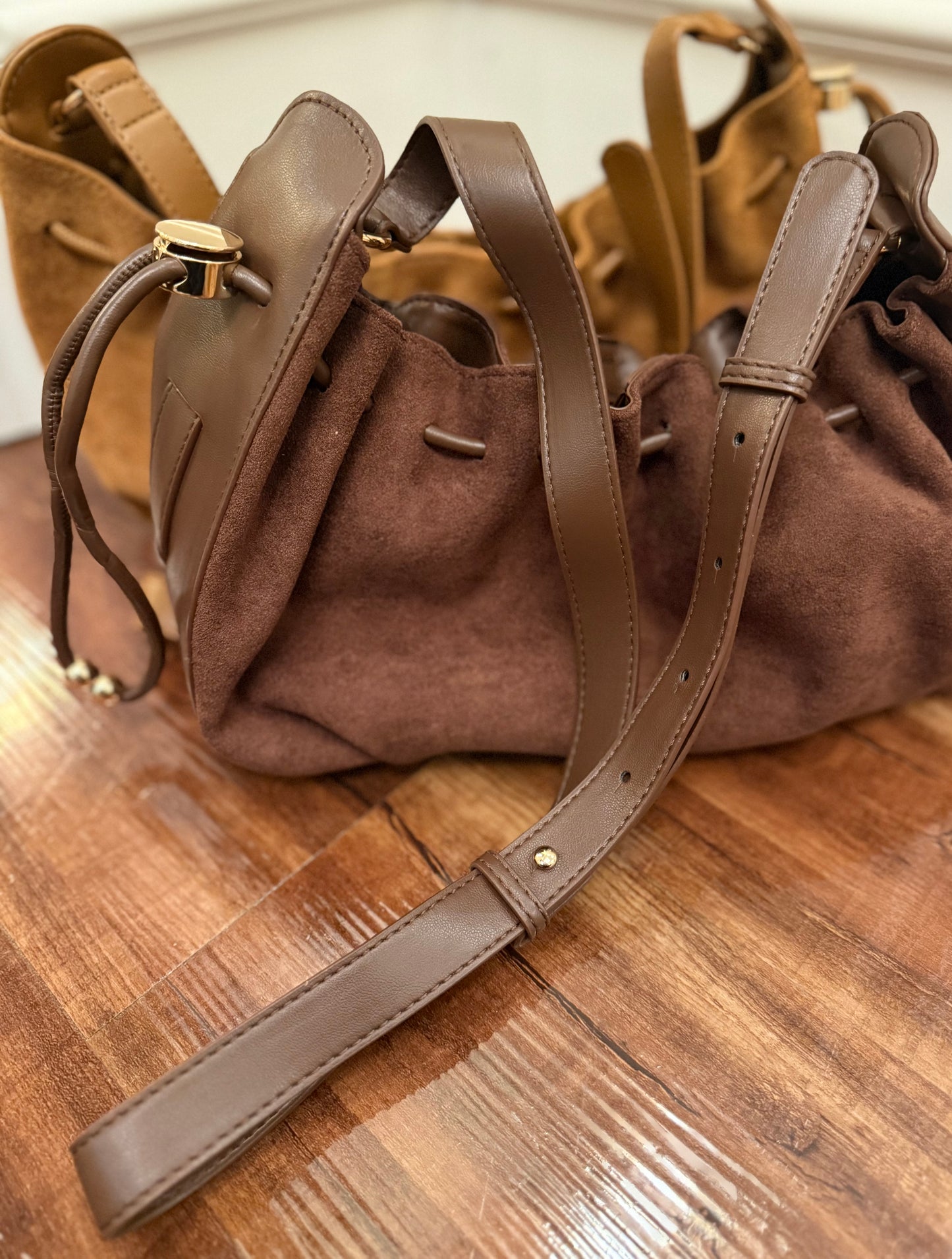 BC SLOUCHY SUEDE BAG 9.9