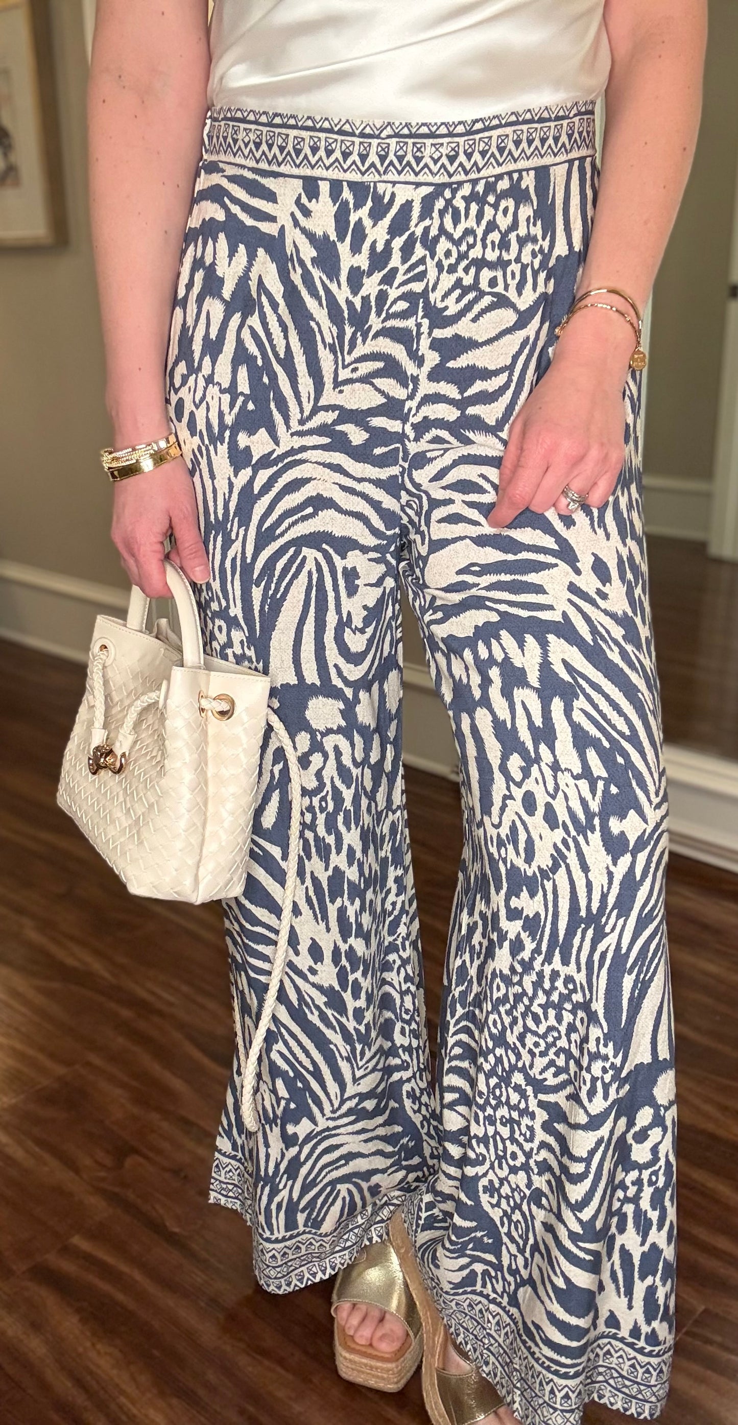 MOLLY BRACKEN DENIM BLUE PATTERNED PANTS 2.25