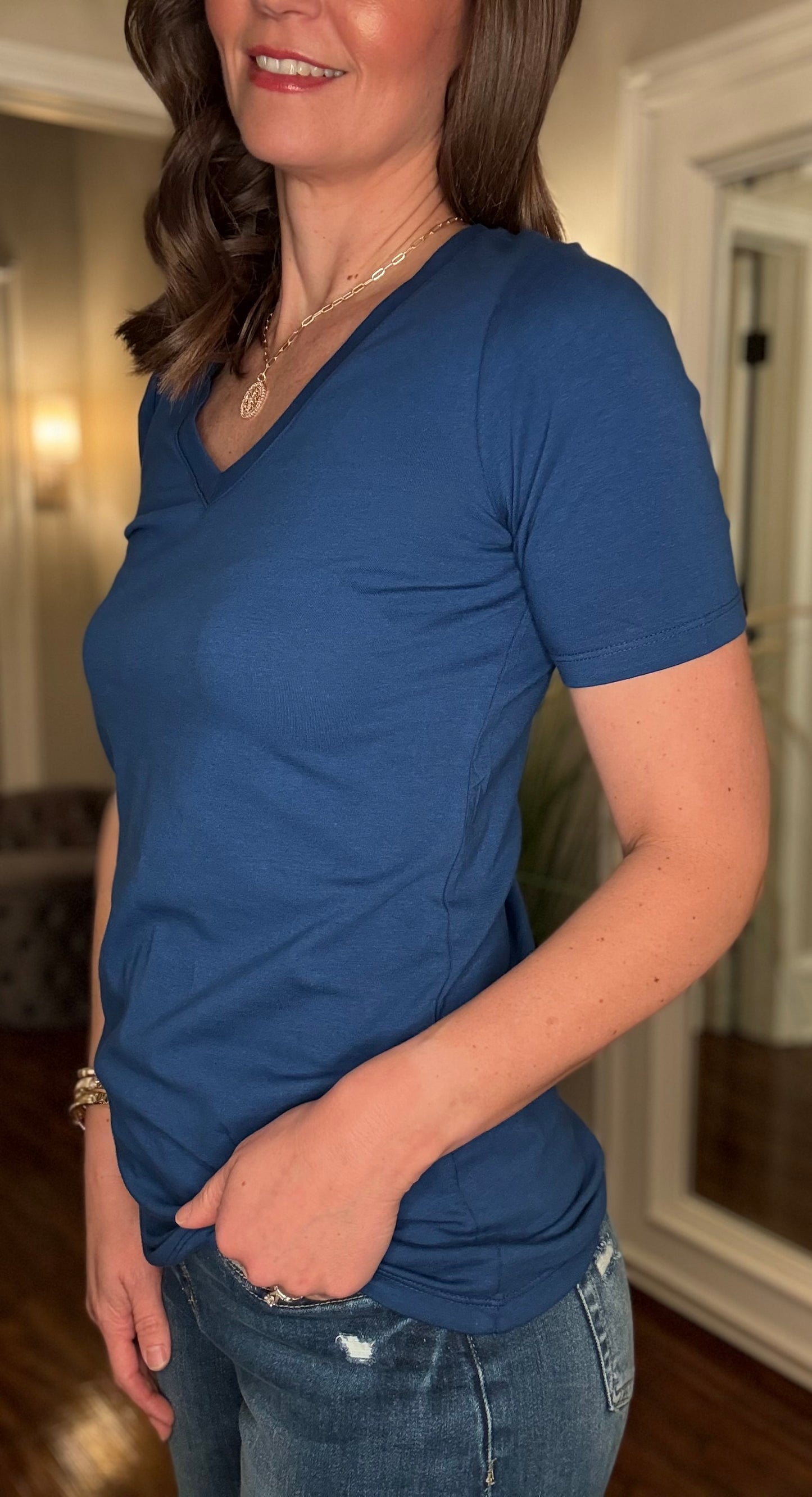 ZENANA V-NECK TEE 3.21