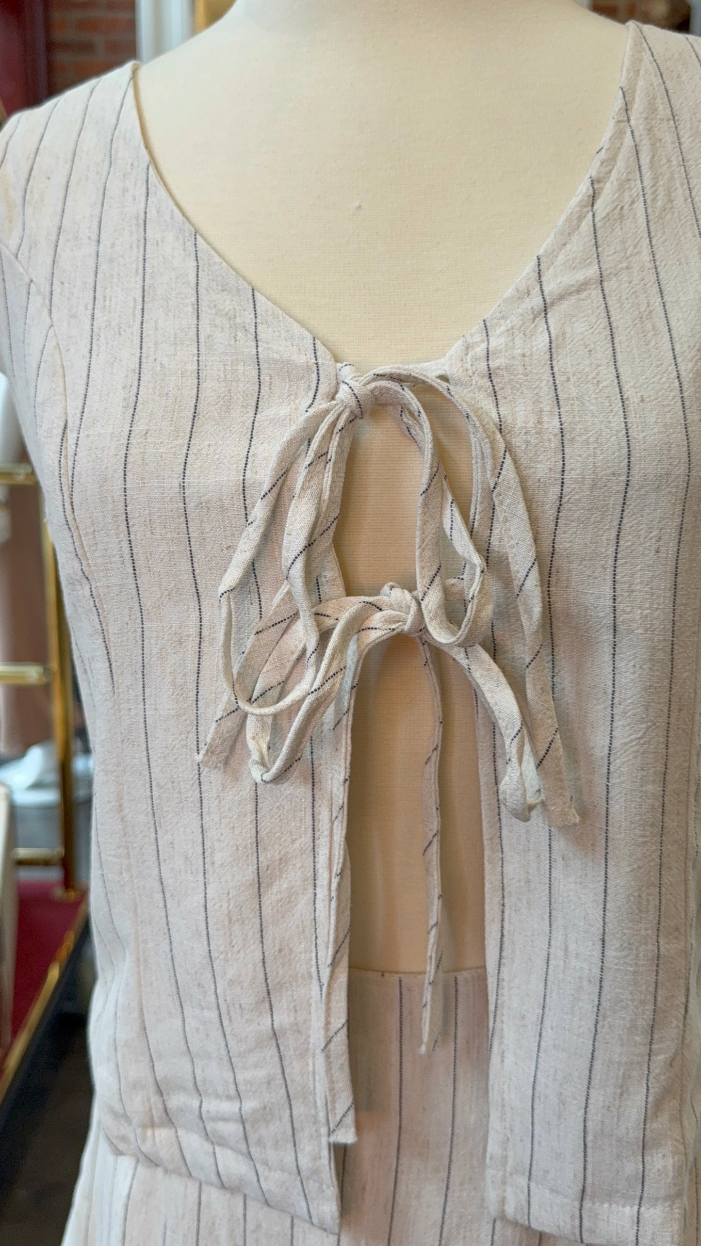 HYFVE VEST & SKIRT PINSTRIPE SET 3.20