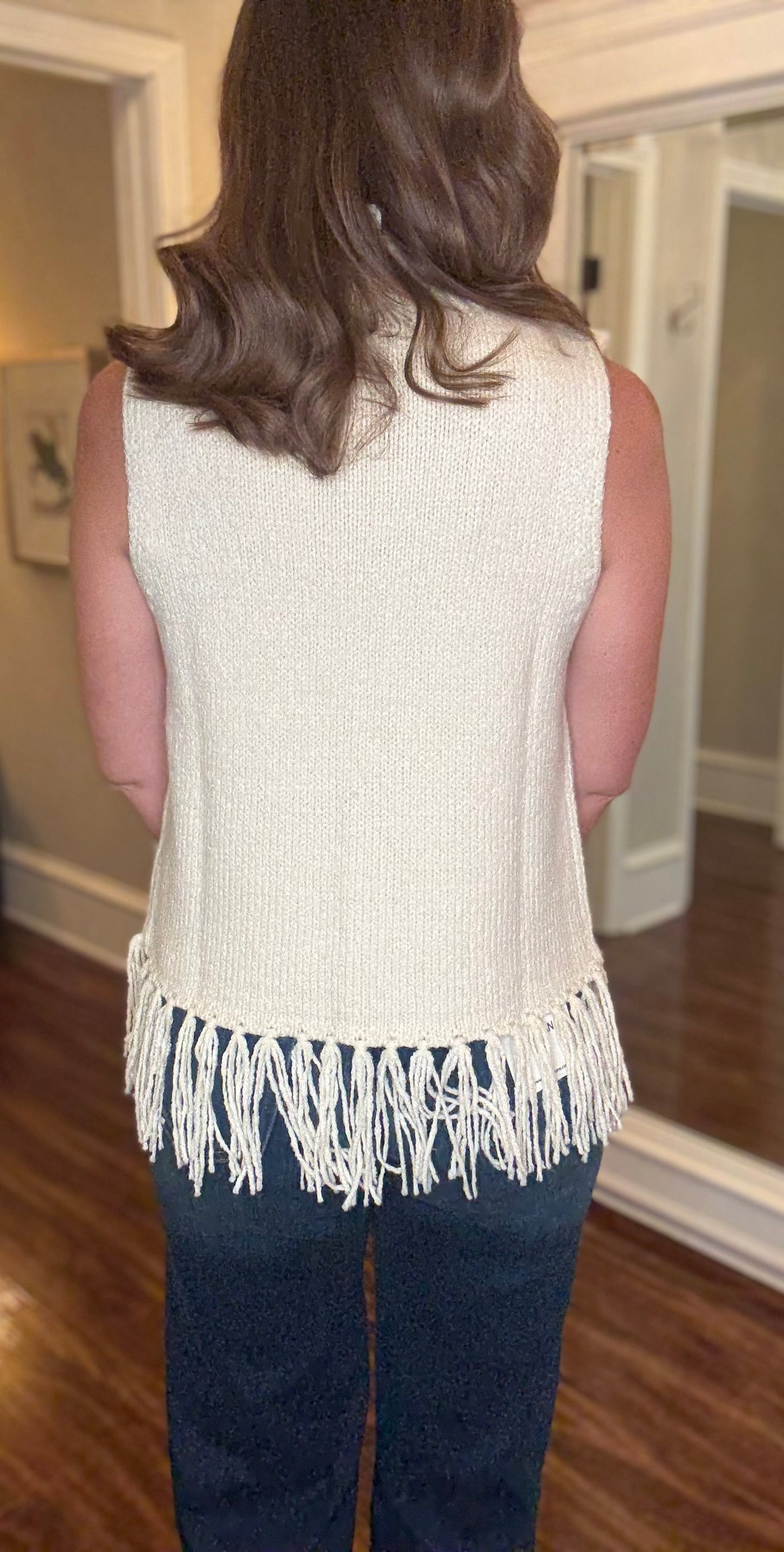 SLEEVELESS SWEATER WITH FRINGE 10.21