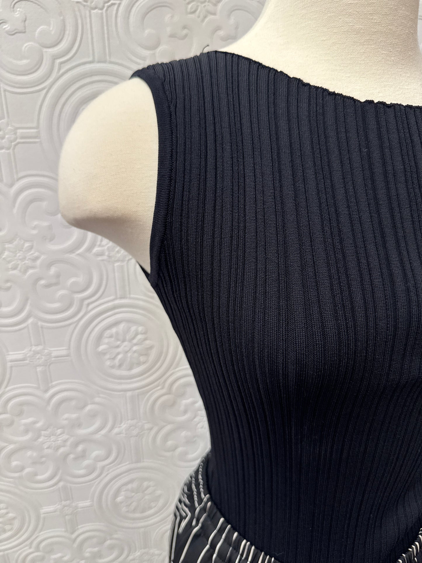 MIOU MUSE RIBBED KNITTED TOP 9.4