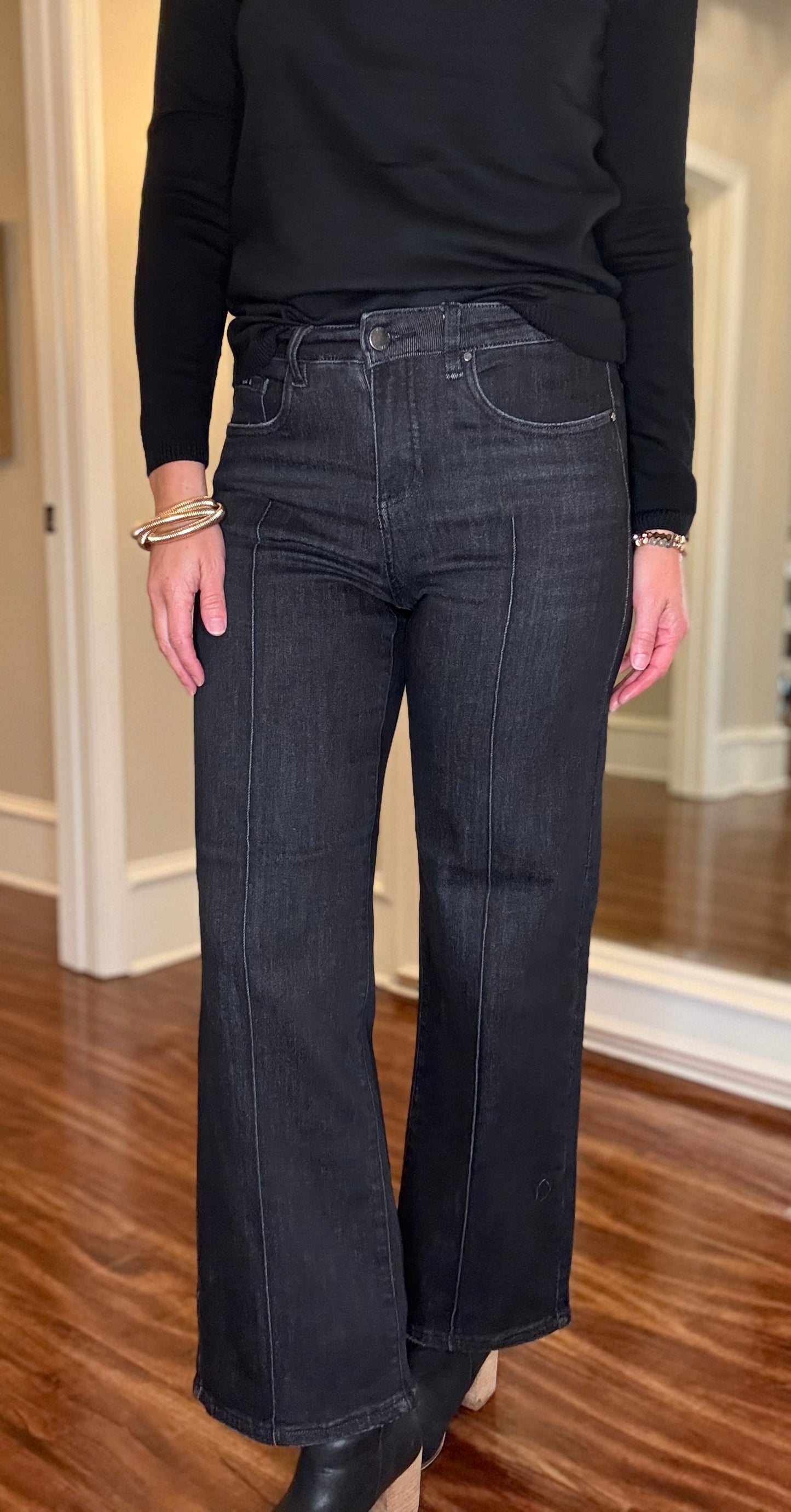 OLIVIA PINTUCK MIDRISE JEANS 8.13