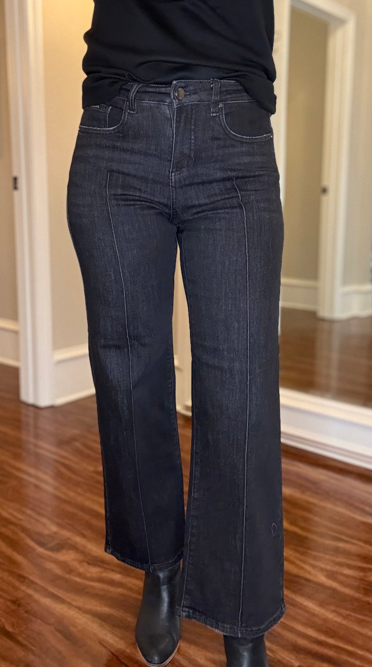 OLIVIA PINTUCK MIDRISE JEANS 8.13