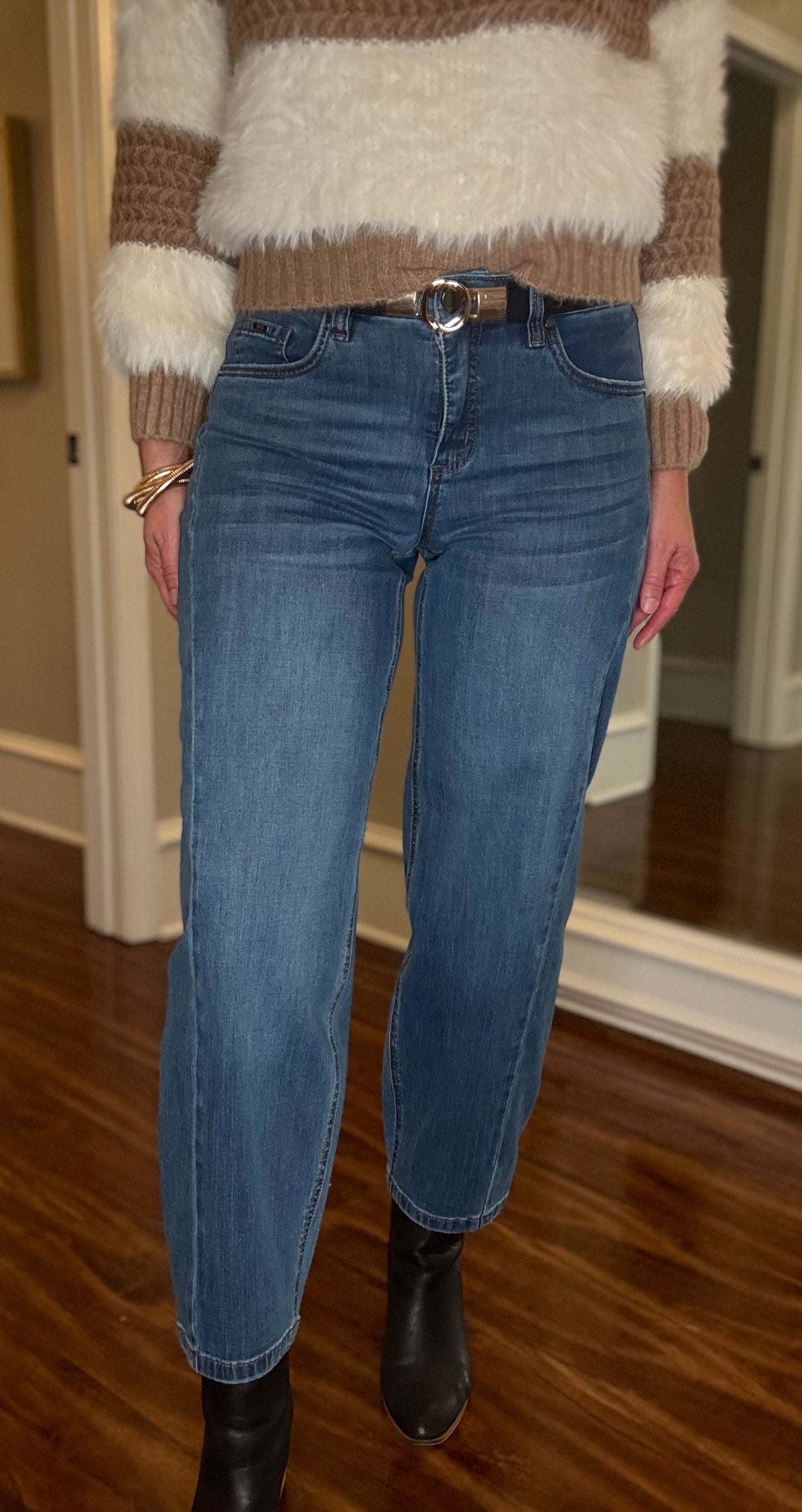 FDJ GIRLFRIEND BARREL ANKLE JEAN 8.13