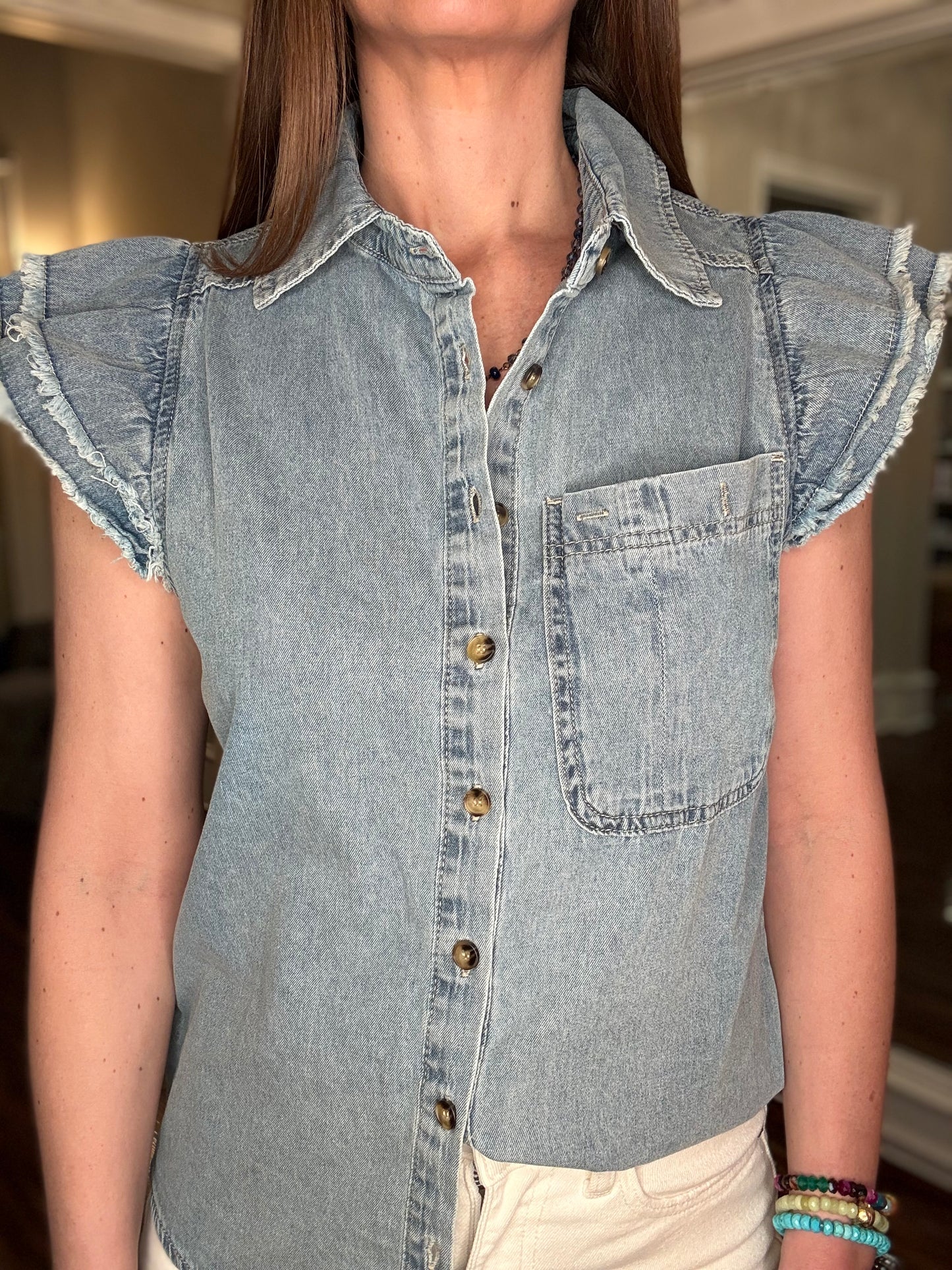 FASHION WORKS FRAYED SLEEVE DENIM TOP 4.1