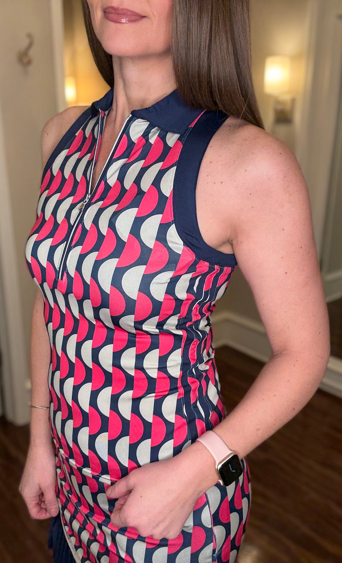 SLEEVELESS COLLARED PERFORMANCE TOP 1.27