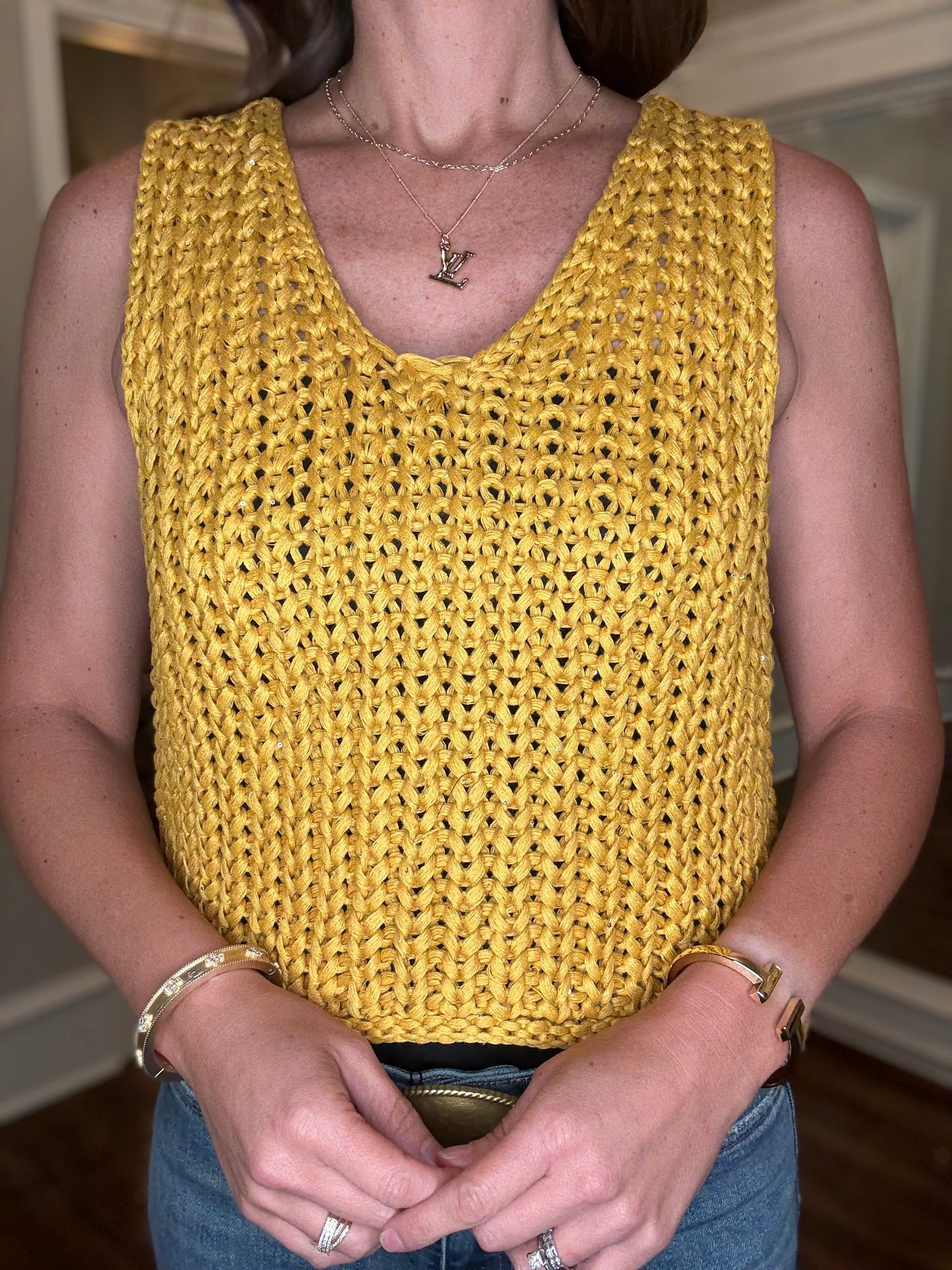 Q2 KNITTED V NECK SWEATER VEST (multiple  9.30