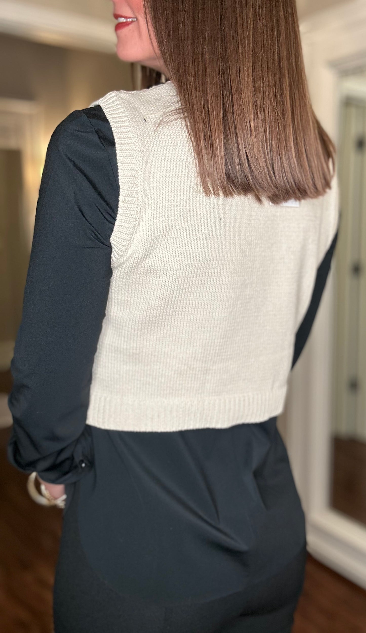 CONTRAST STITCH DETAIL VEST 1.20