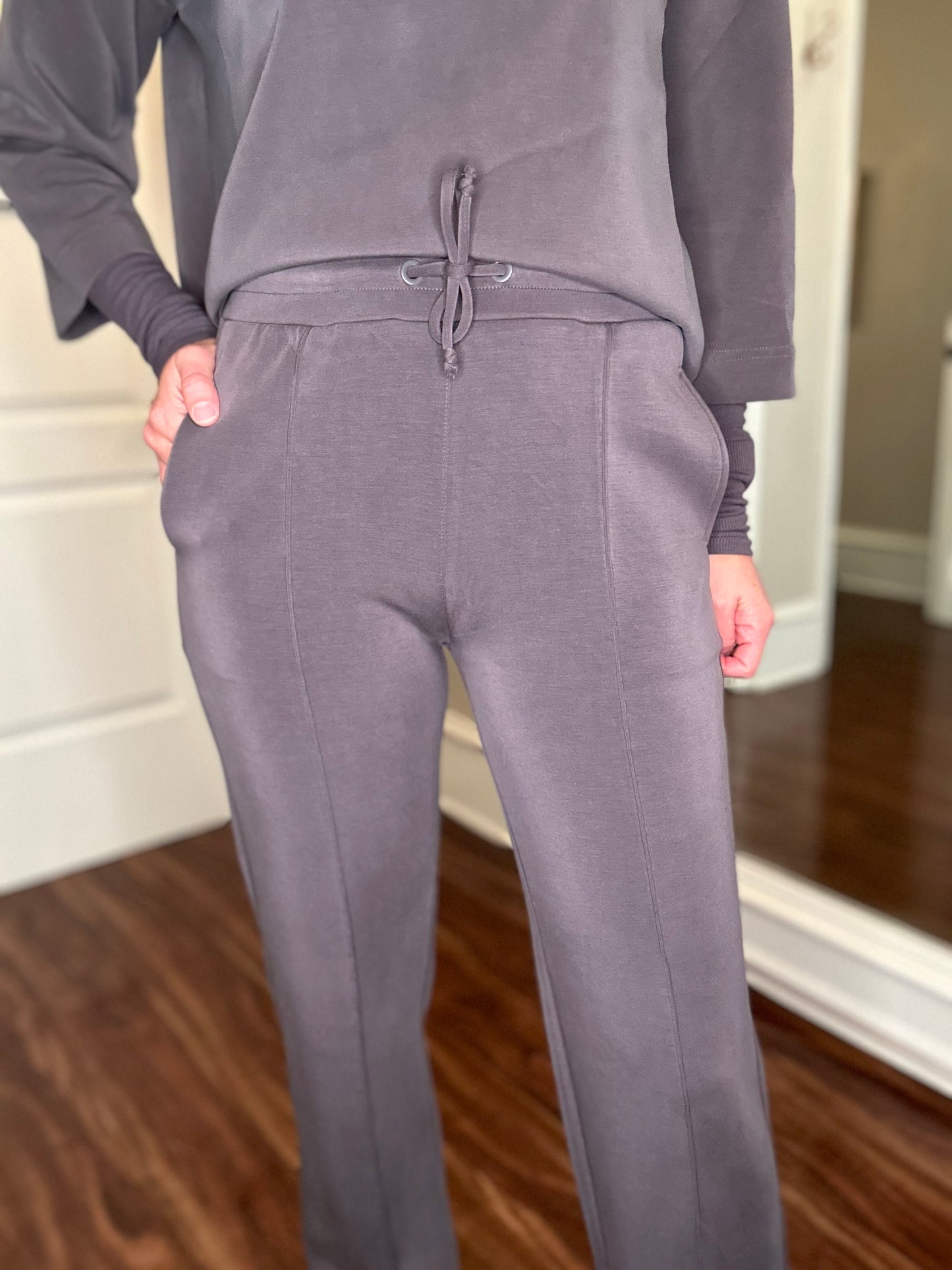 YEST OIRLA PANT 9.24