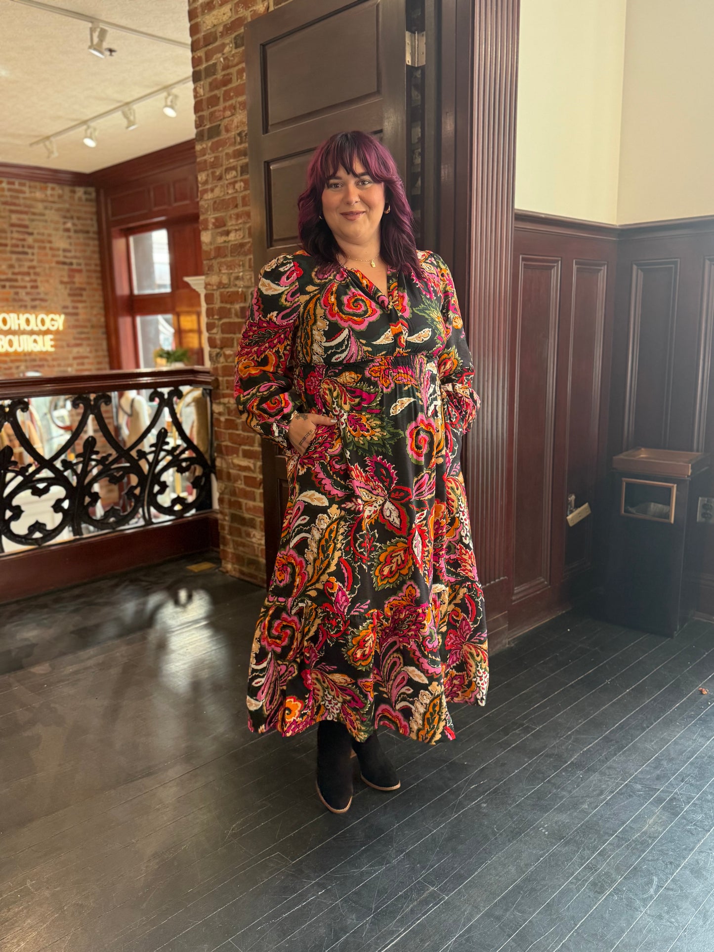 JODIFL BLACK FLORAL DRESS 9.30