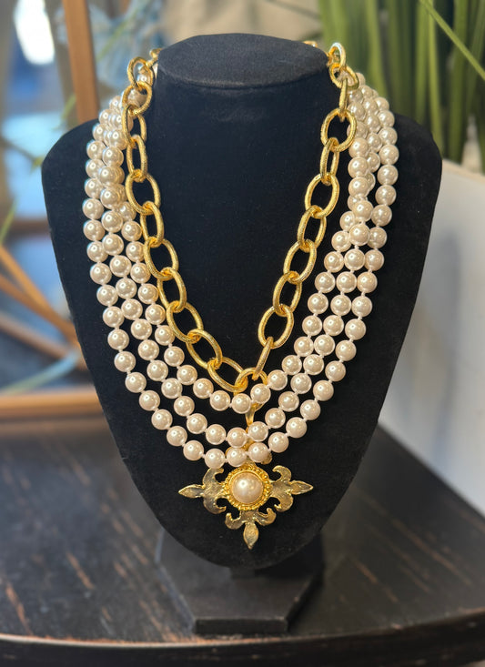 SUSAN SHAW-MULTI-STRAND PEARL NECKLACE WITH FLEUR DE LIS
