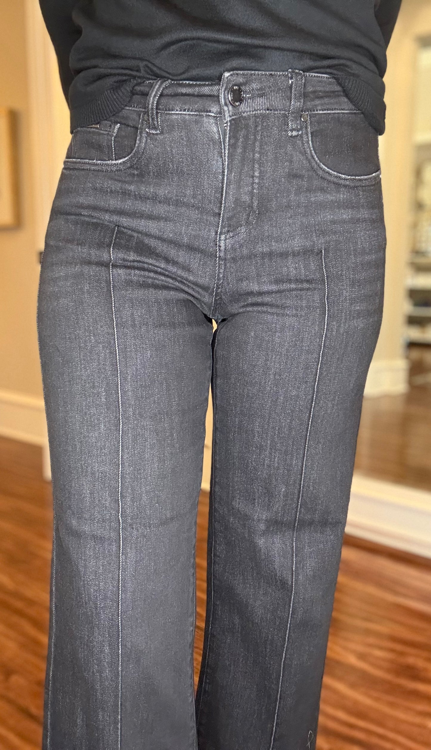 OLIVIA PINTUCK MIDRISE JEANS 8.13