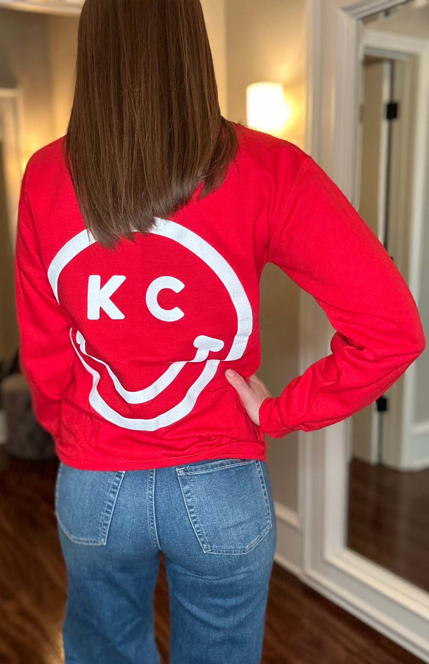 KC SMILEY SMILE SWEATSHIRTS