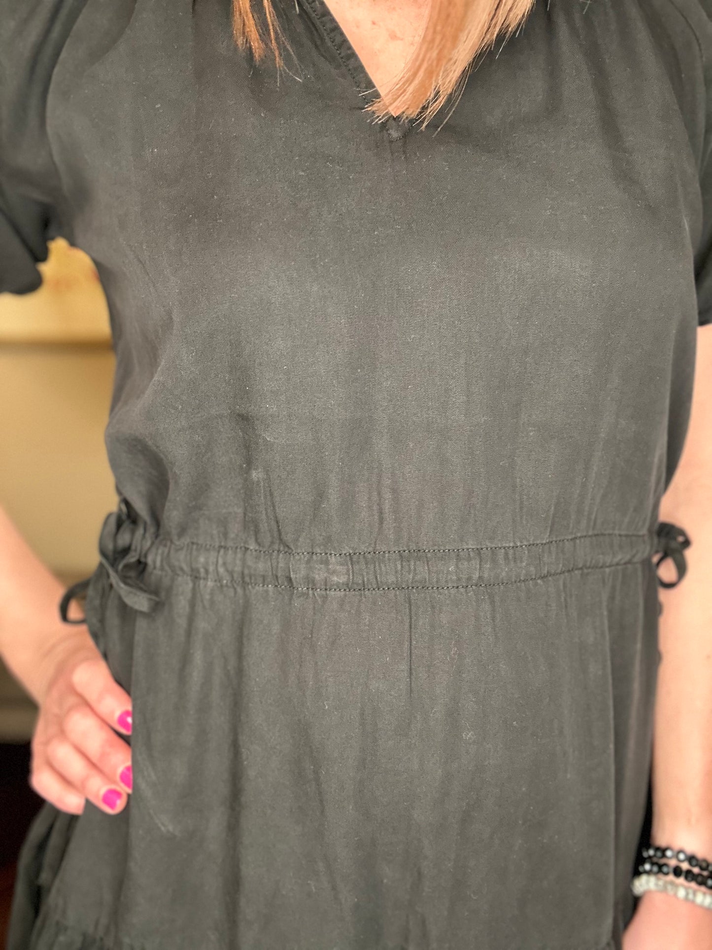 CASSIE SHORT PUFF SLEEVE BLACK TOP