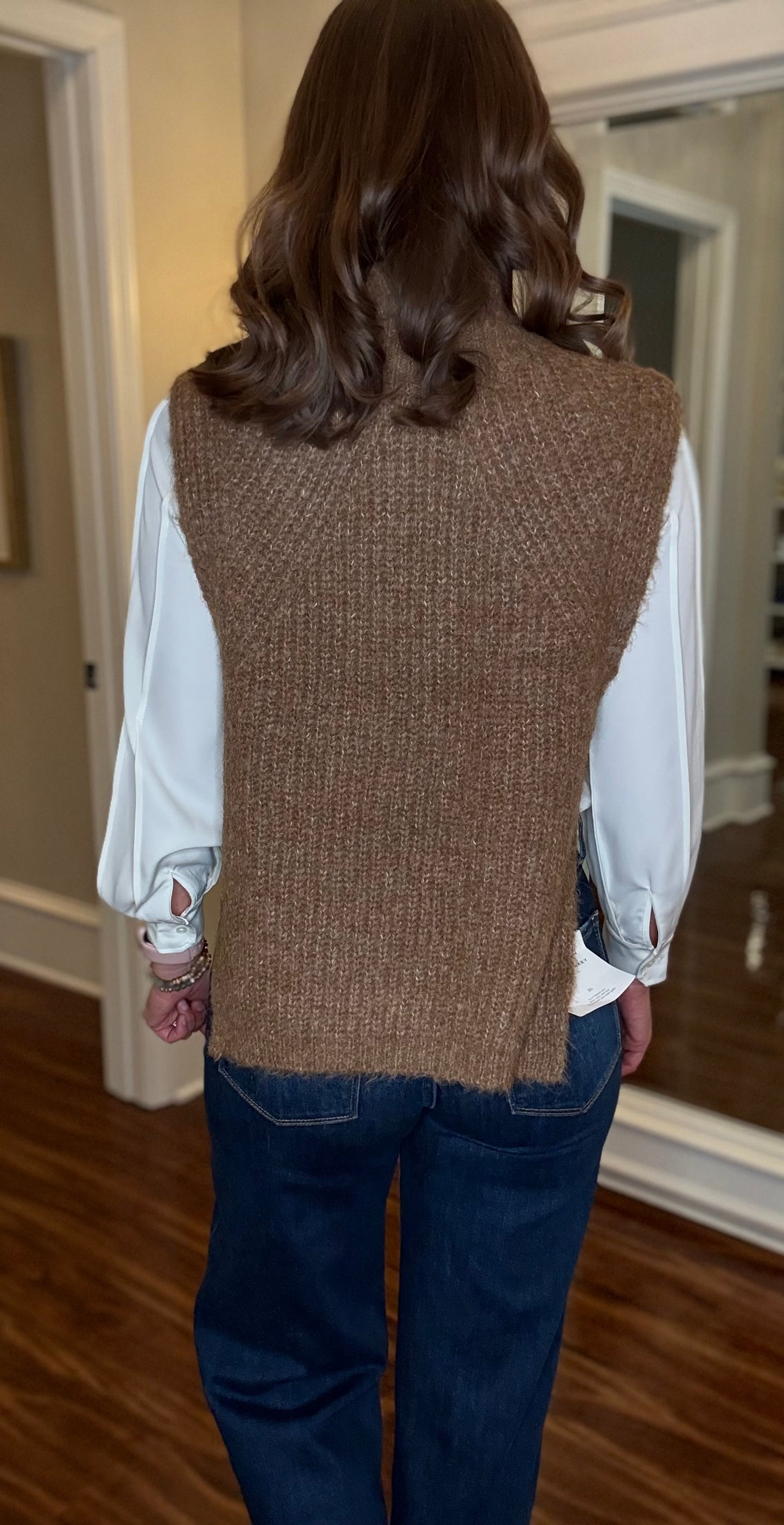 MOLLY BRACKEN CHUNKY SLVLESS TNECK SWEATER 9.2