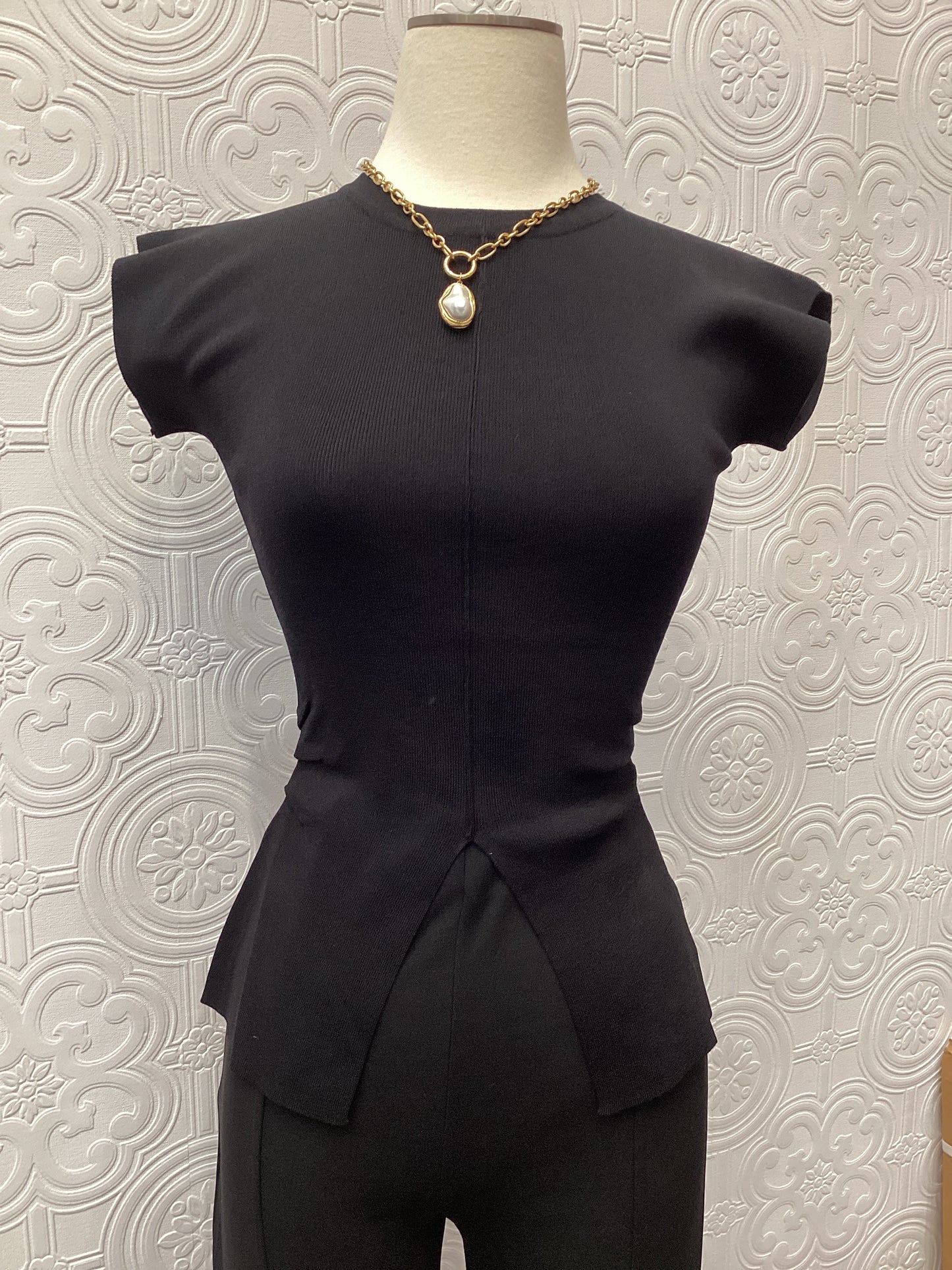 INA KNIT BOTTOM SLIT TANK 1.24
