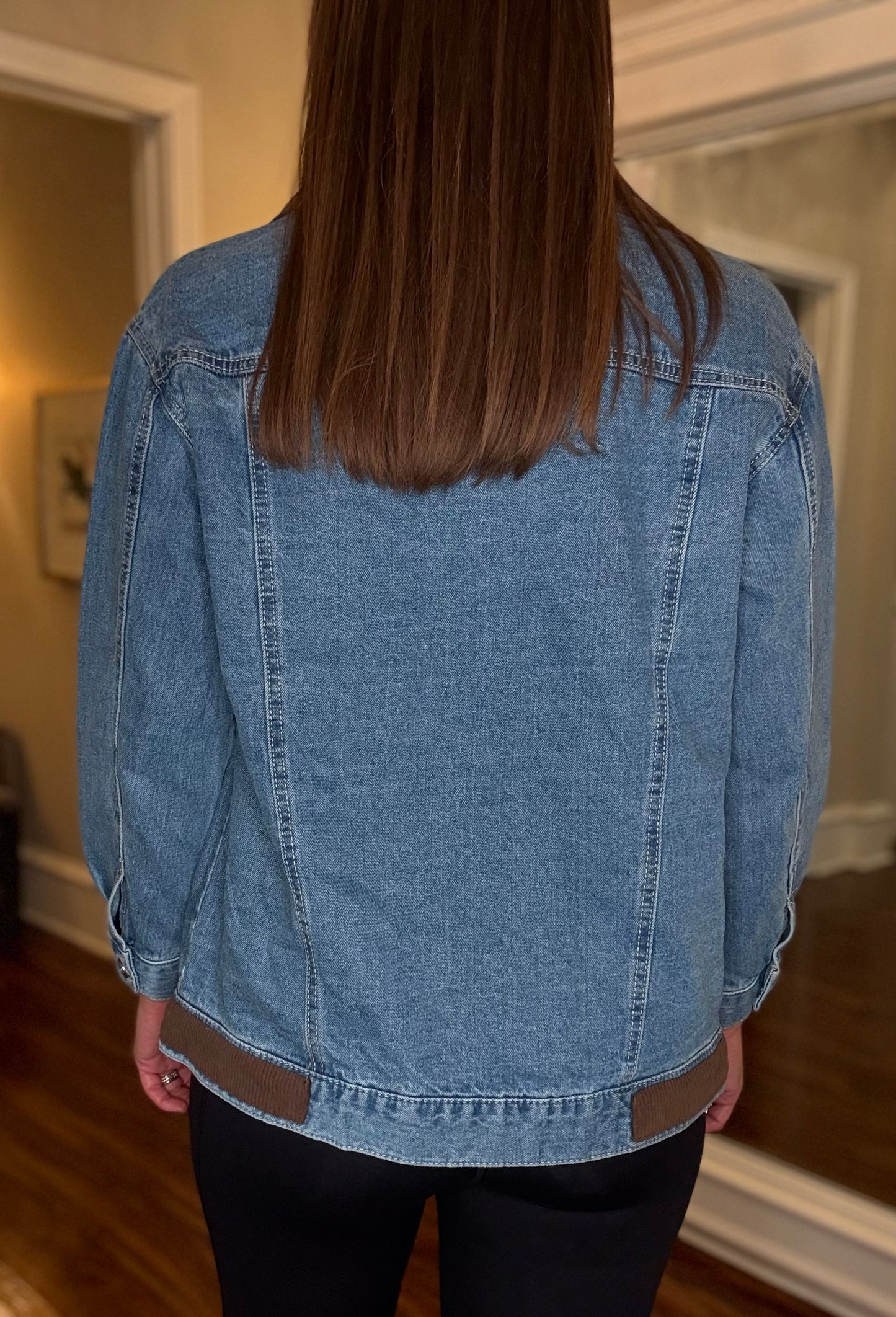 DENIM JACKET WITH CONTRAST COLLAR 8.5