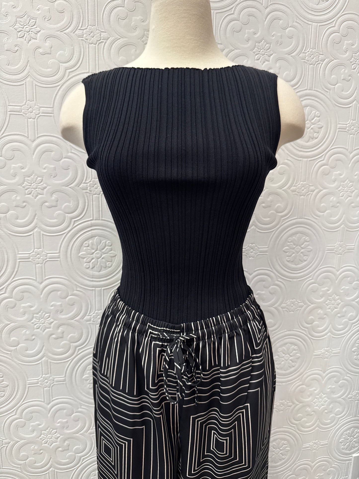 MIOU MUSE RIBBED KNITTED TOP 9.4