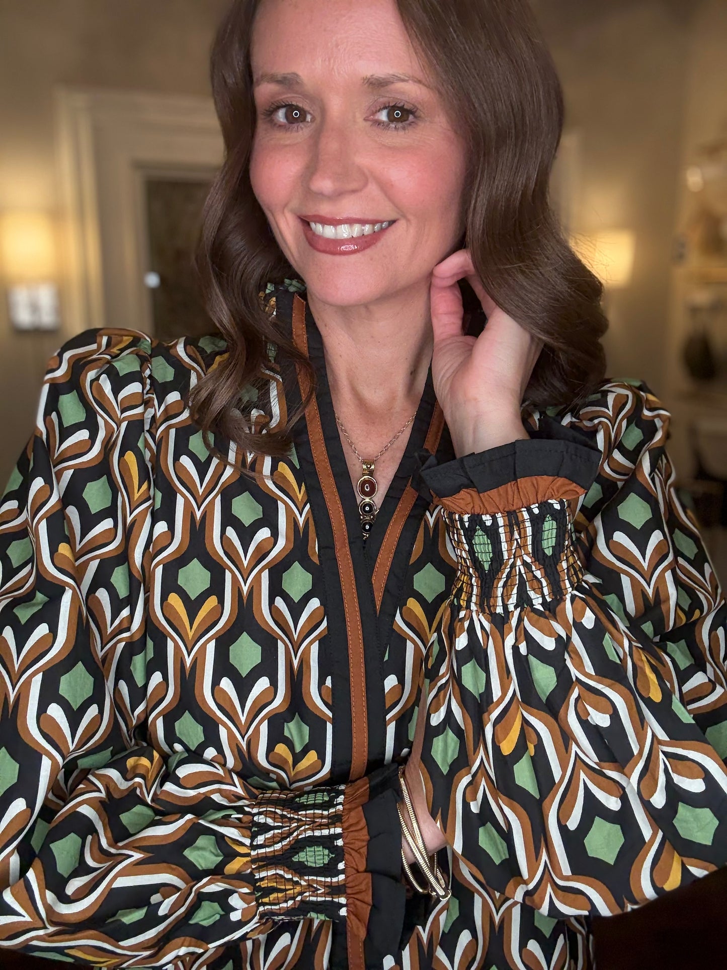 ENTRO GREEN PRINTED STAND COLLAR BLOUSE 10.16