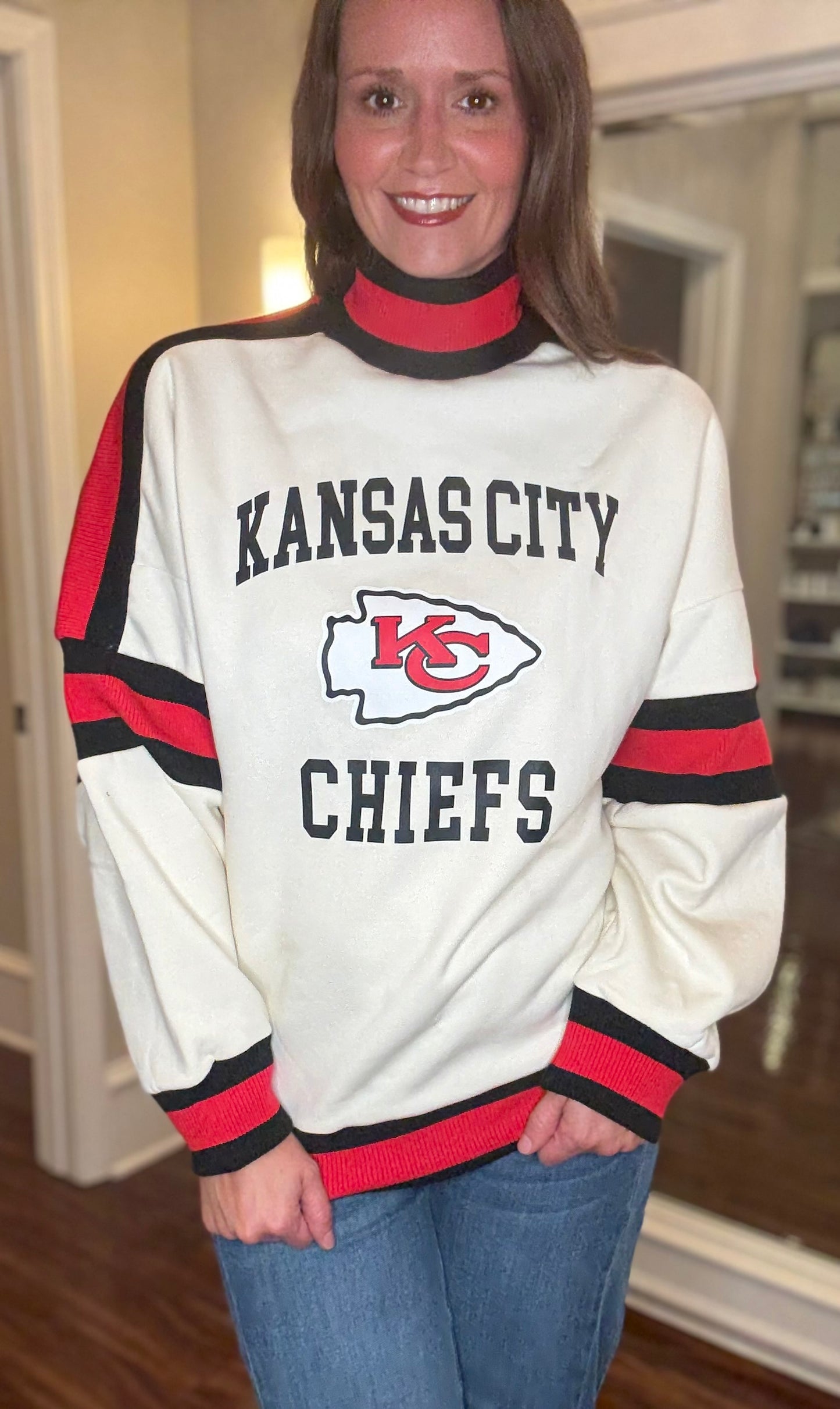 COLORBLOCK CHIEFS PULLOVER 8.15