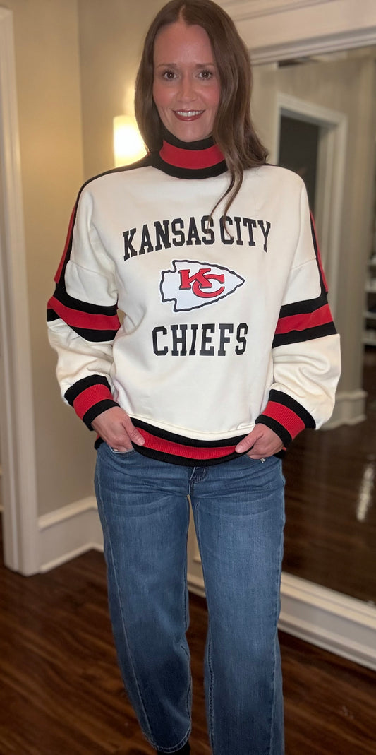 COLORBLOCK CHIEFS PULLOVER 8.15