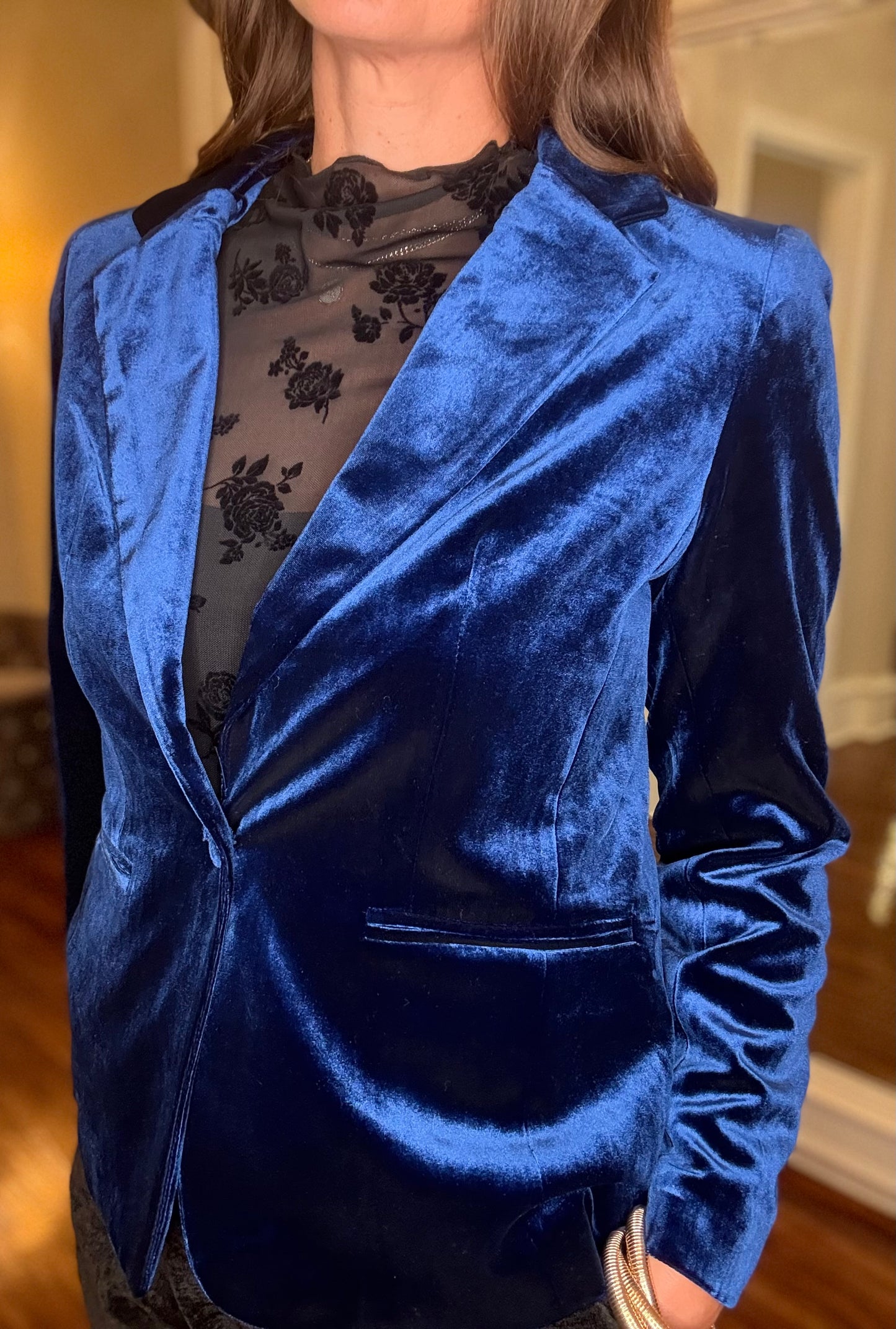 MOLLY BRACKEN BLUE VELVET BLAZER 8.15