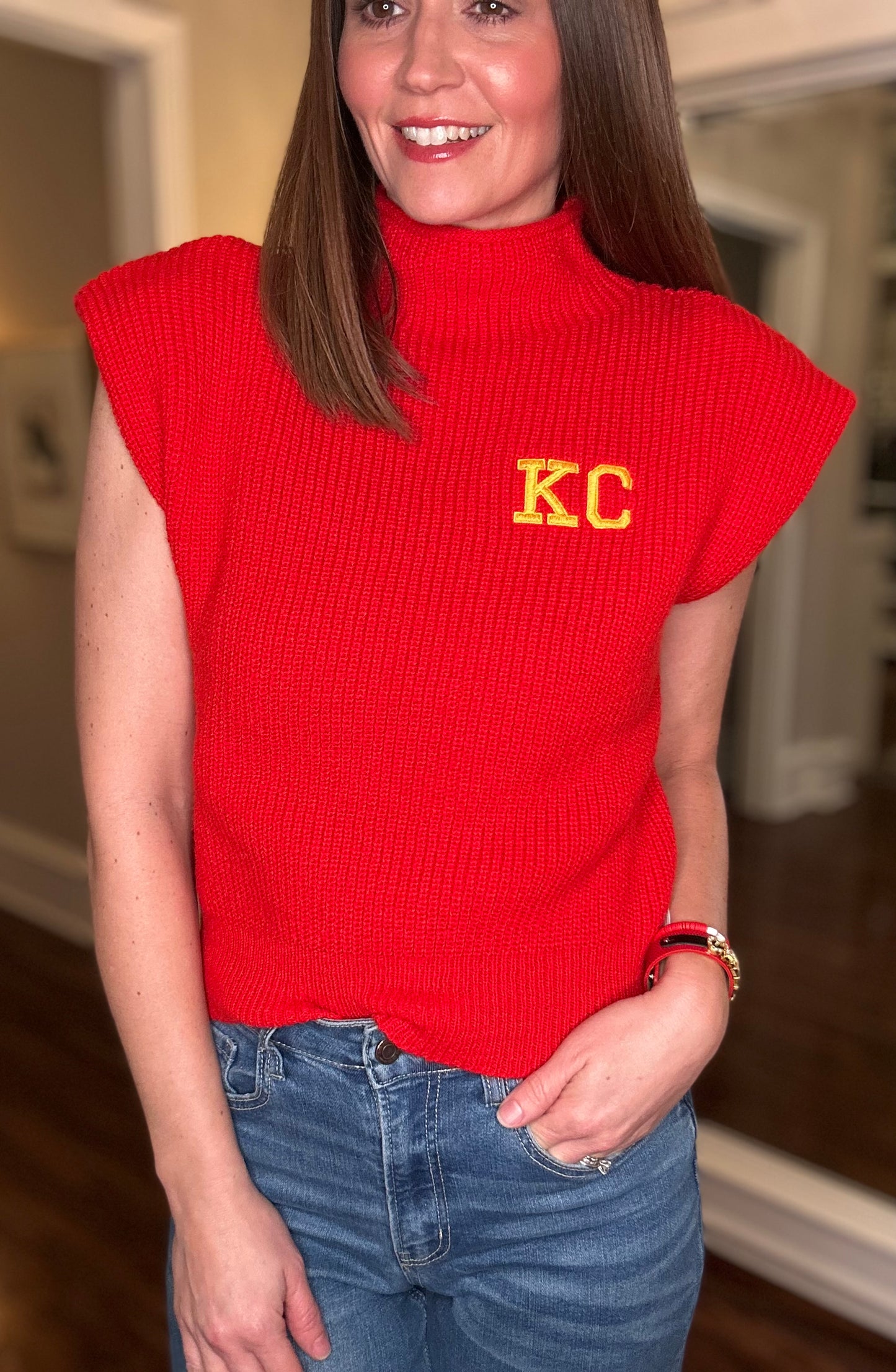 KC RED SHORT SLV SWEATER 12.24