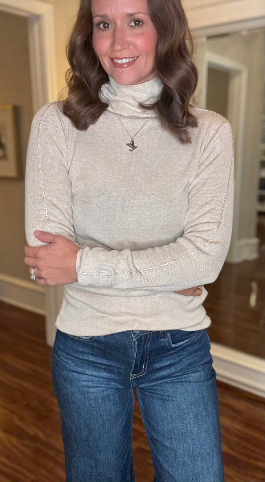 MOLLY BRACKEN L/SLV BLING TRIM T-NECK 9.2