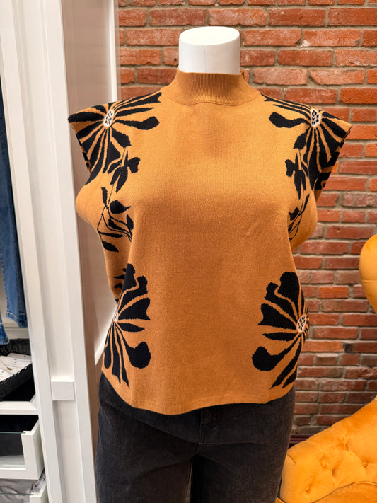 ENTRO EXTENDED SIZES CAMEL AND BLACK SLEEVELESS SWEATER 9.11