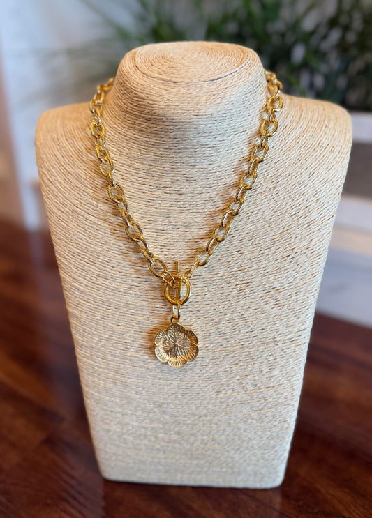 SUSAN SHAW FLOWER TOGGLE NECKLACE