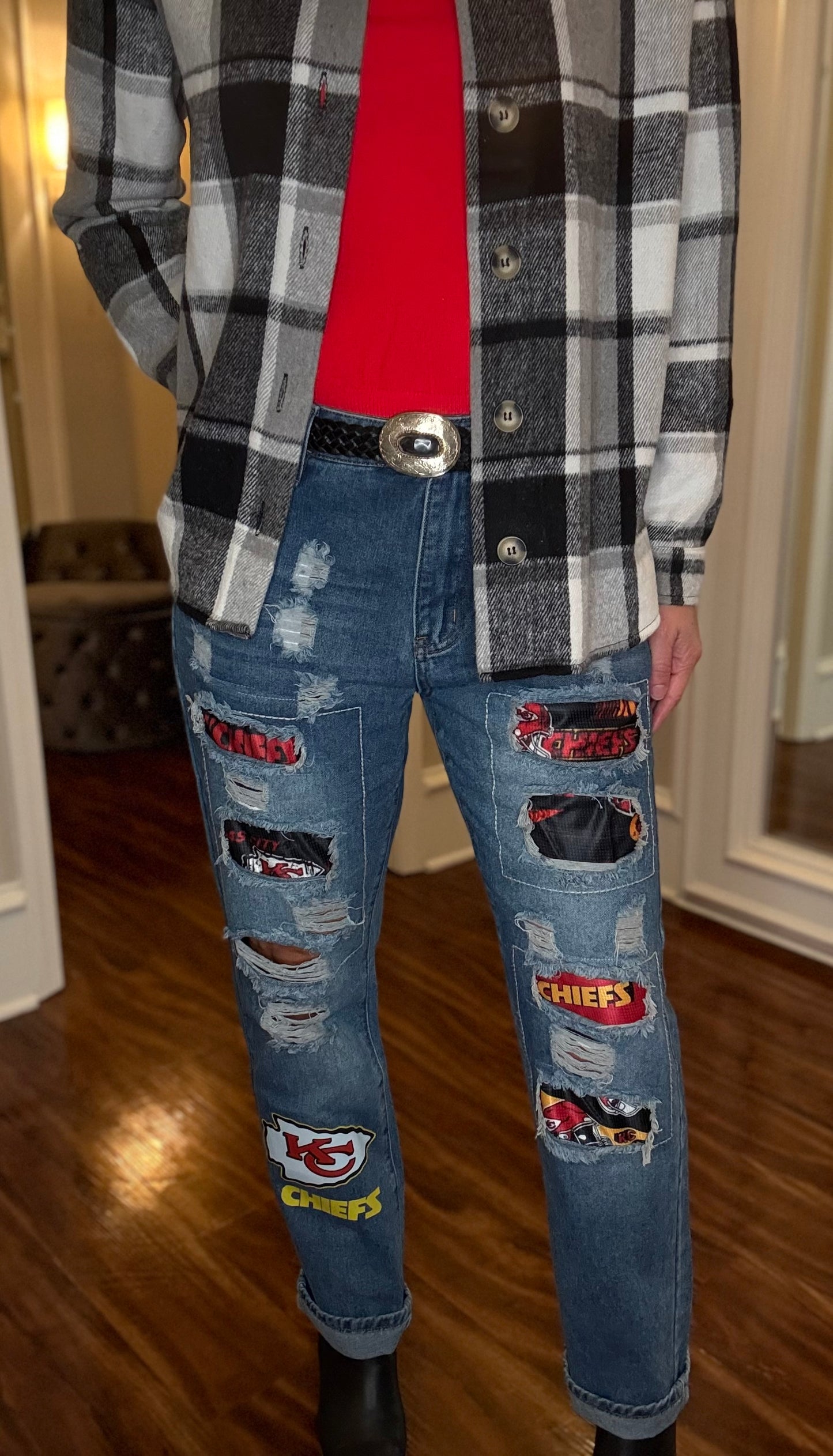 CHIEFS STRAIGHT LEG JEANS 9.22