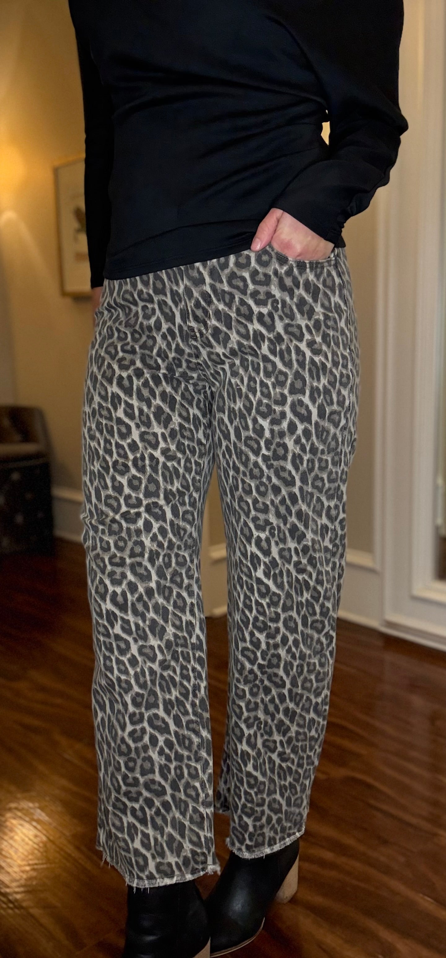 LEOPARD DENIM JEAN 10.8