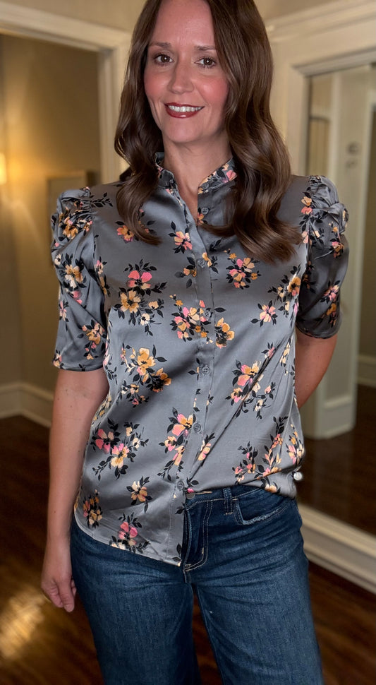 YEST BETSY ROUCHED SLEEVE FLORAL TOP 7.30