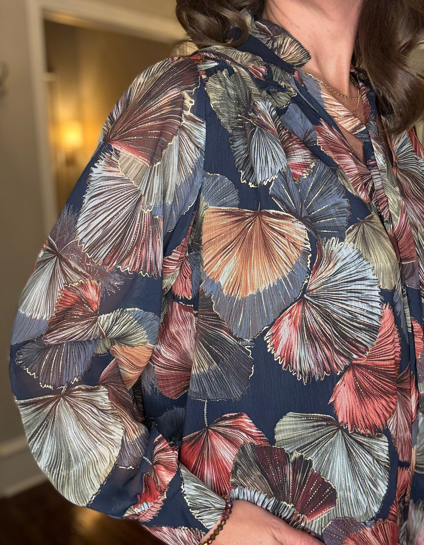 Q2 GOLD AND FAN DETAIL BLOUSE 9.30