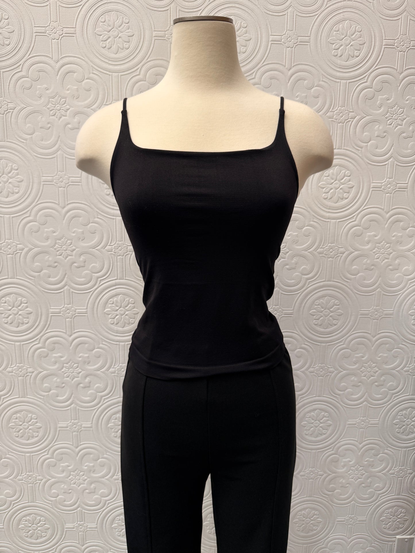 NIKIBIKI CLEAN LINE SQUARE NECK CAMI