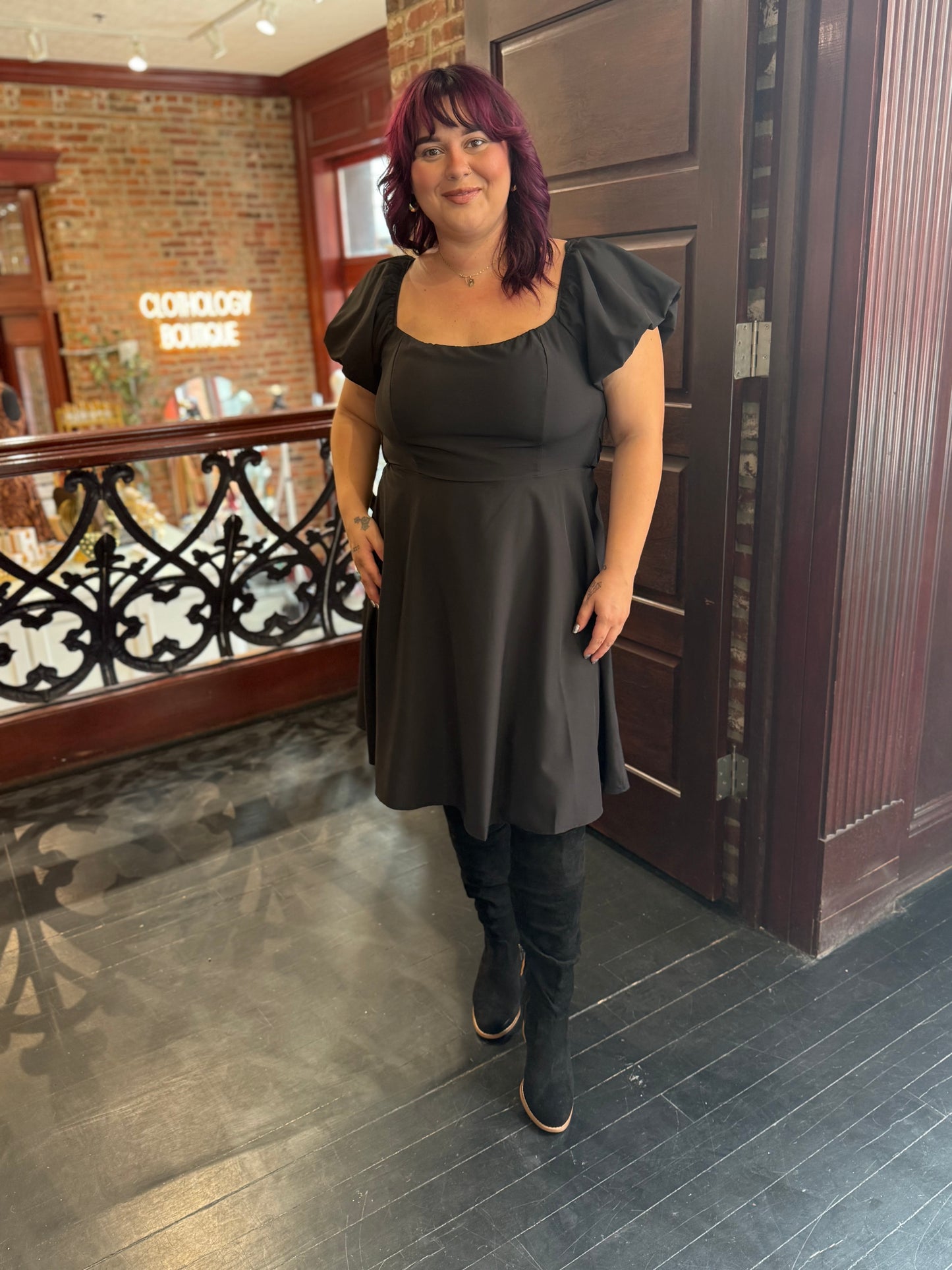 WOVEN SQUARE NECK BALLOON SLEEVE DRESS (EXTENDED SIZES) 8.5