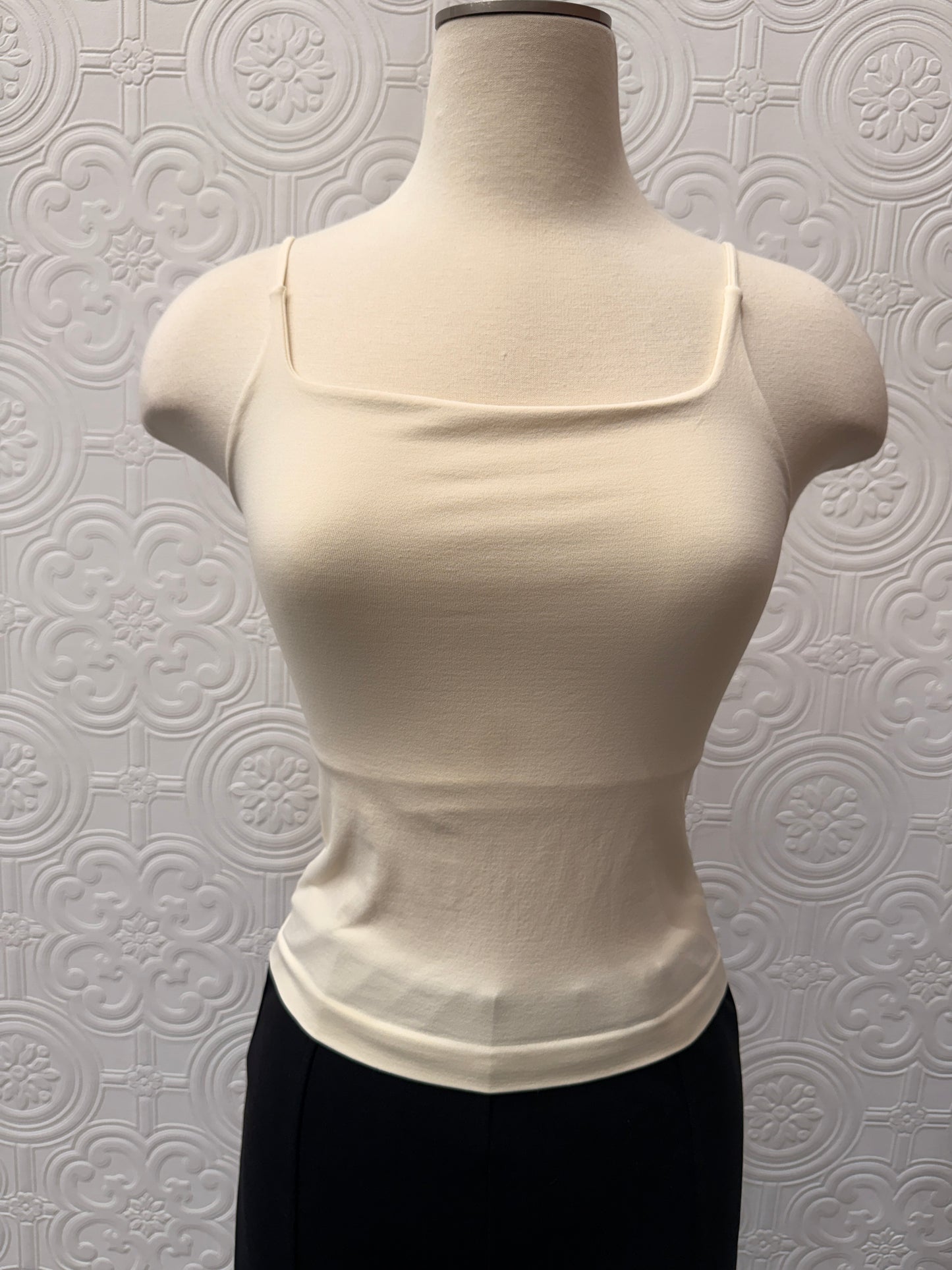 NIKIBIKI CLEAN LINE SQUARE NECK CAMI