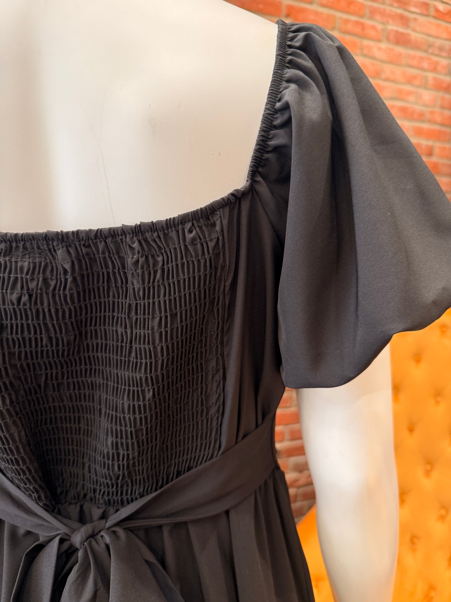 WOVEN SQUARE NECK BALLOON SLEEVE DRESS (EXTENDED SIZES) 8.5
