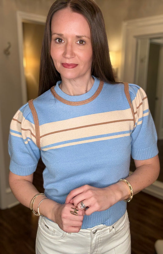 AUGUST APPAREL STITCH DETAILED POLO KNIT TOP 2.5