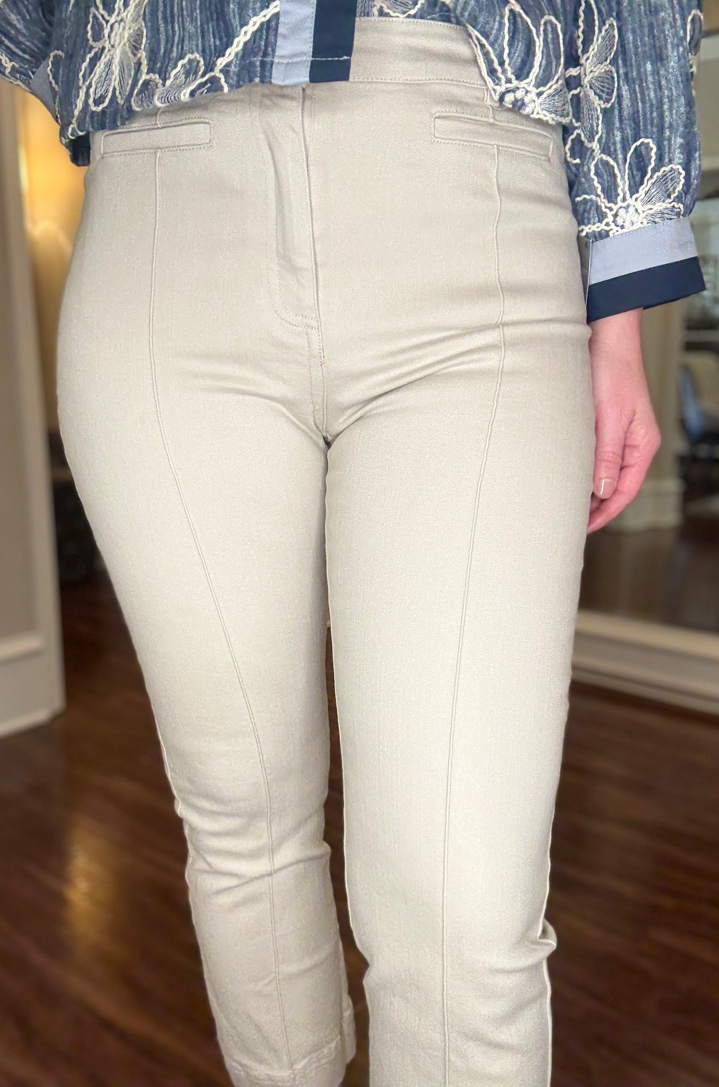 MULTIPLES PIN TUCK FLARE LEG CROP JEAN 12.17