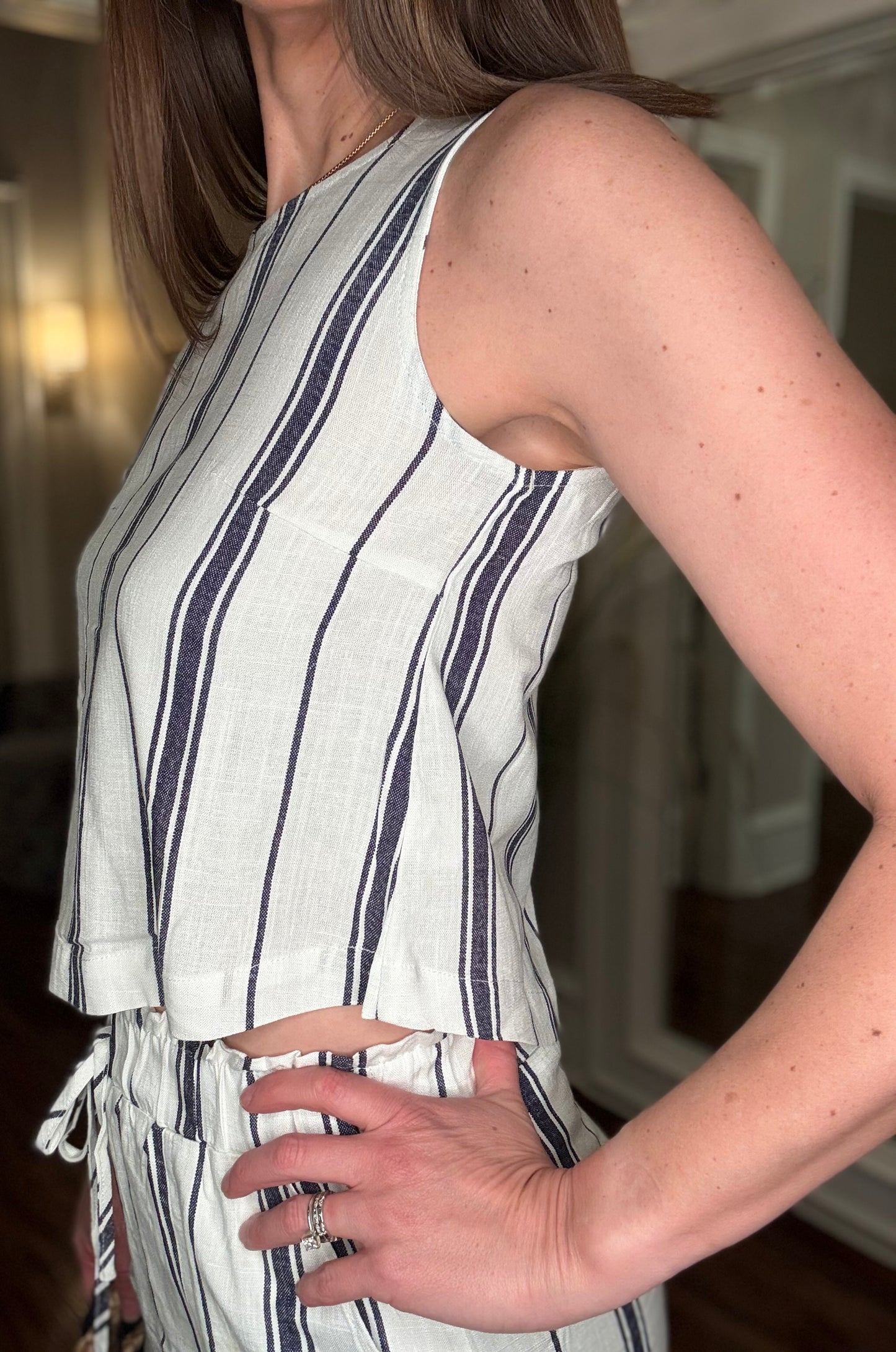 MINE BUTTON BACK STRIPED CROP TOP 3.26