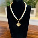 SUSAN SHAW WHITE TURQUOISE WITH FLEUR DE LIS 9.26
