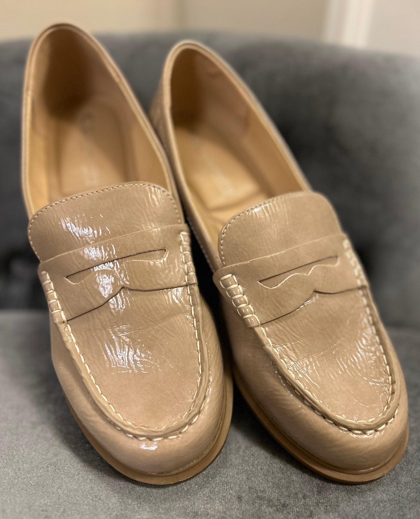 CHINESE LAUNDRY NUDE PATENT LOAFER 8.20