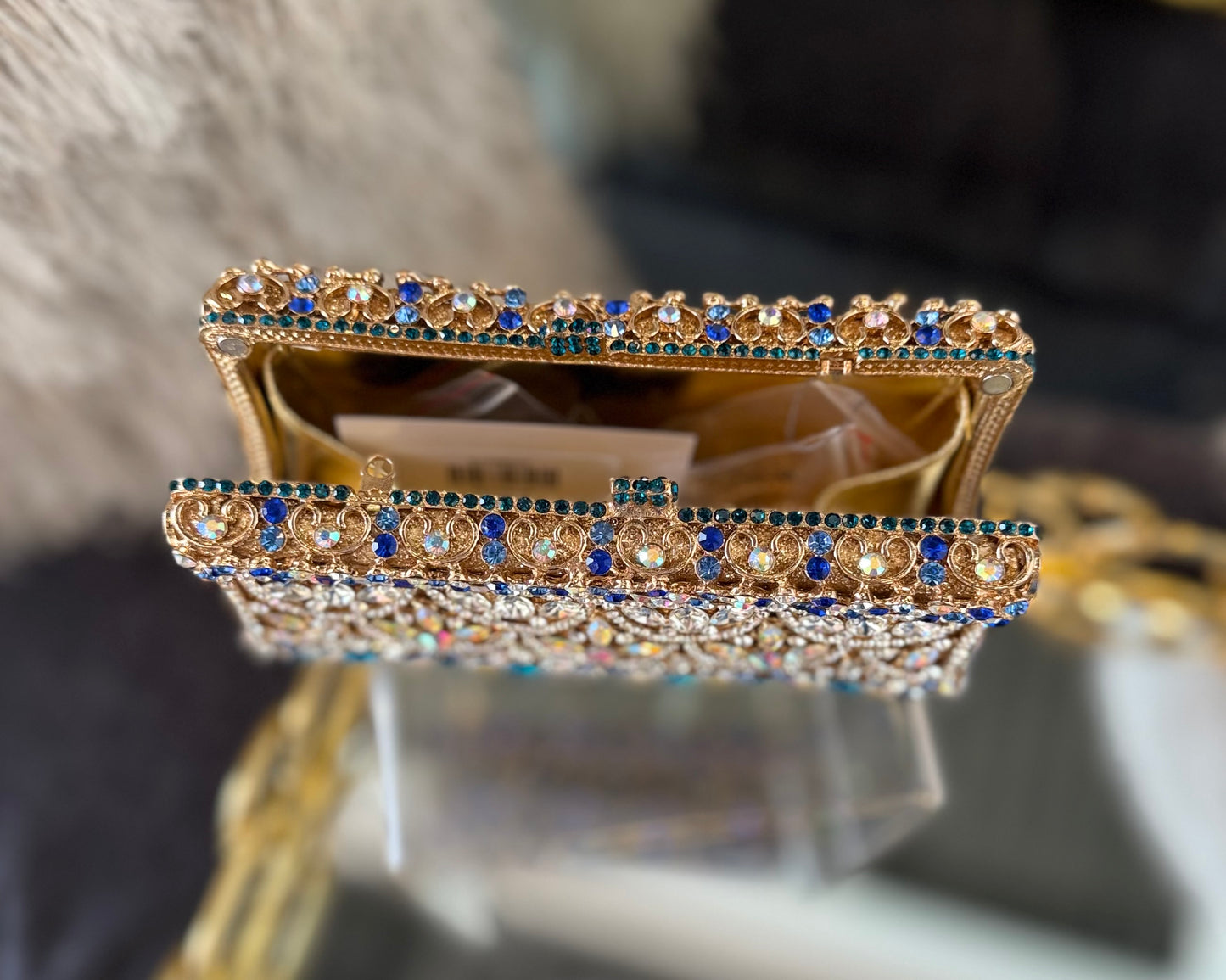 AUBRIELLE CLUTCH BAG 12.30