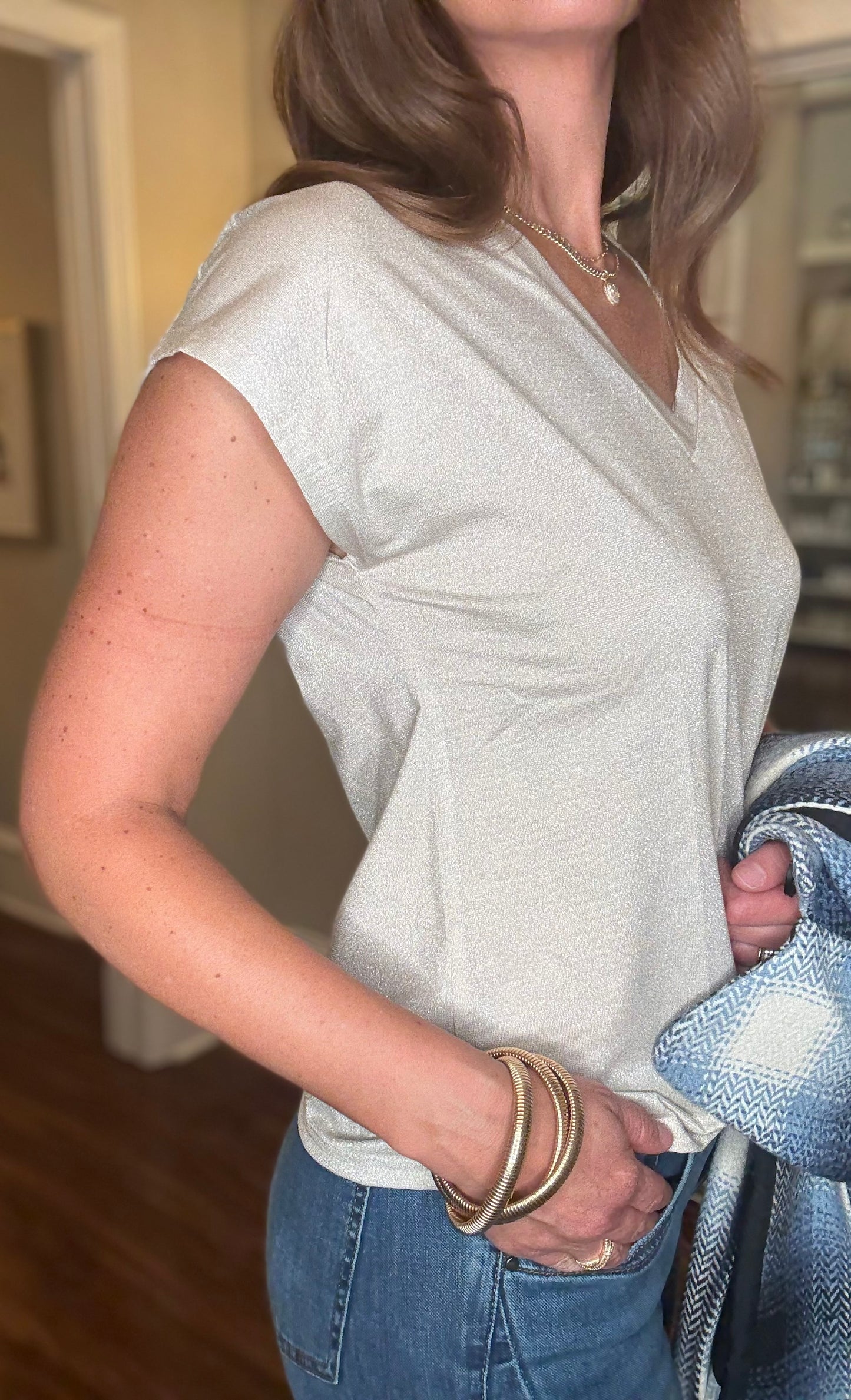 MOLLY BRACKEN V-NECK SHIMMER TEE 8.15