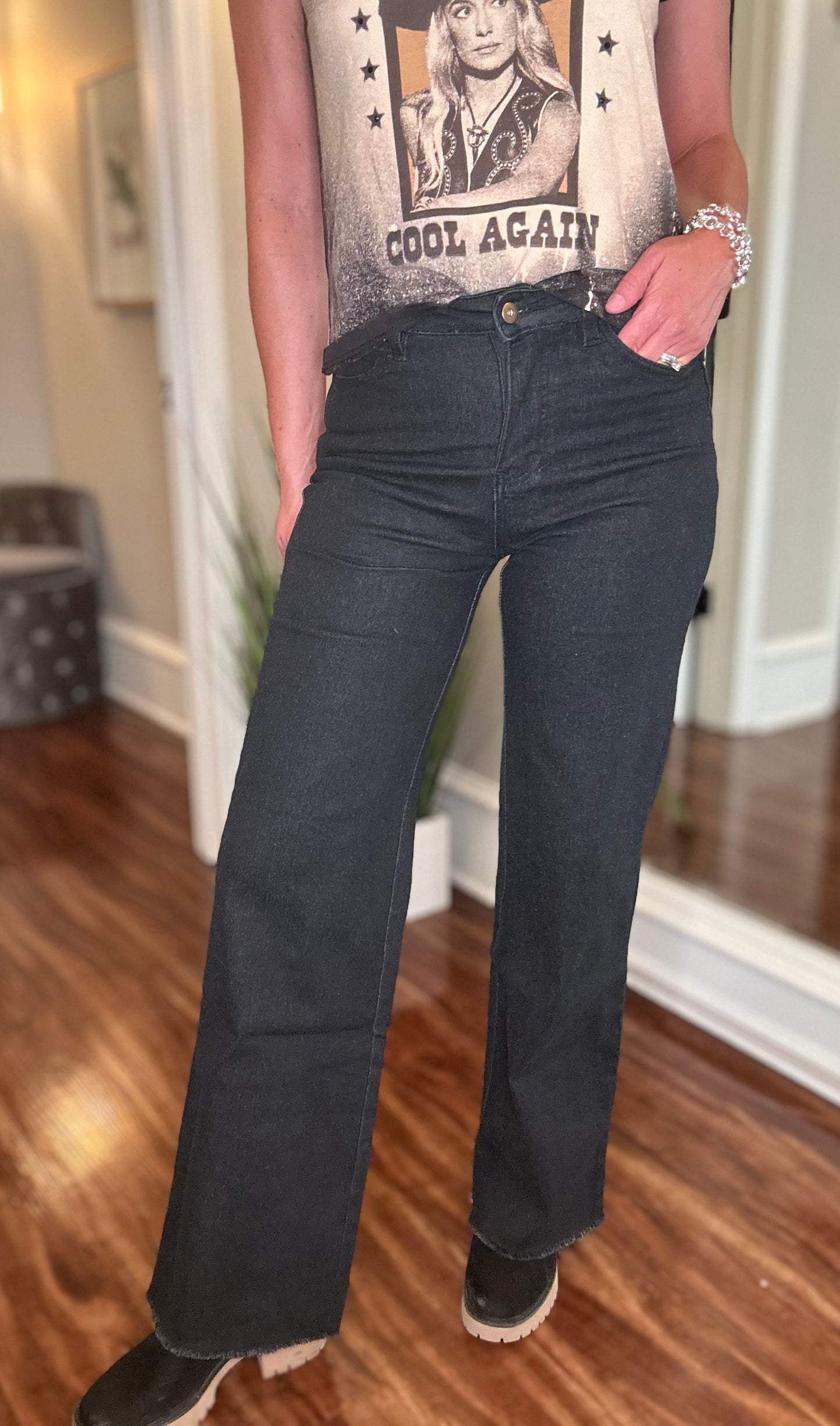 ENTRO BLACK WIDE LEG JEAN 8.5