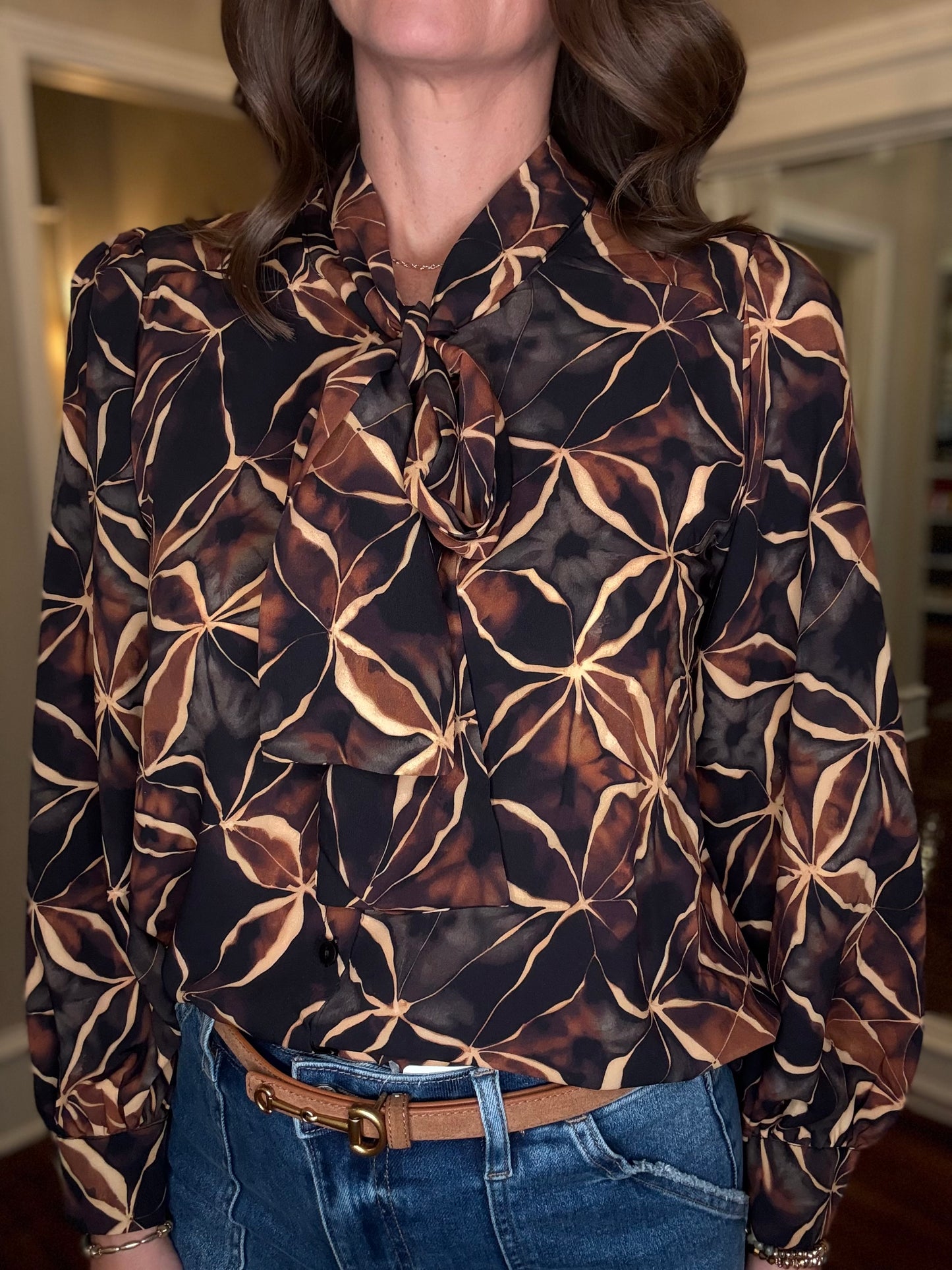 Q2 BLACK FLORAL BLOUSE 9.30