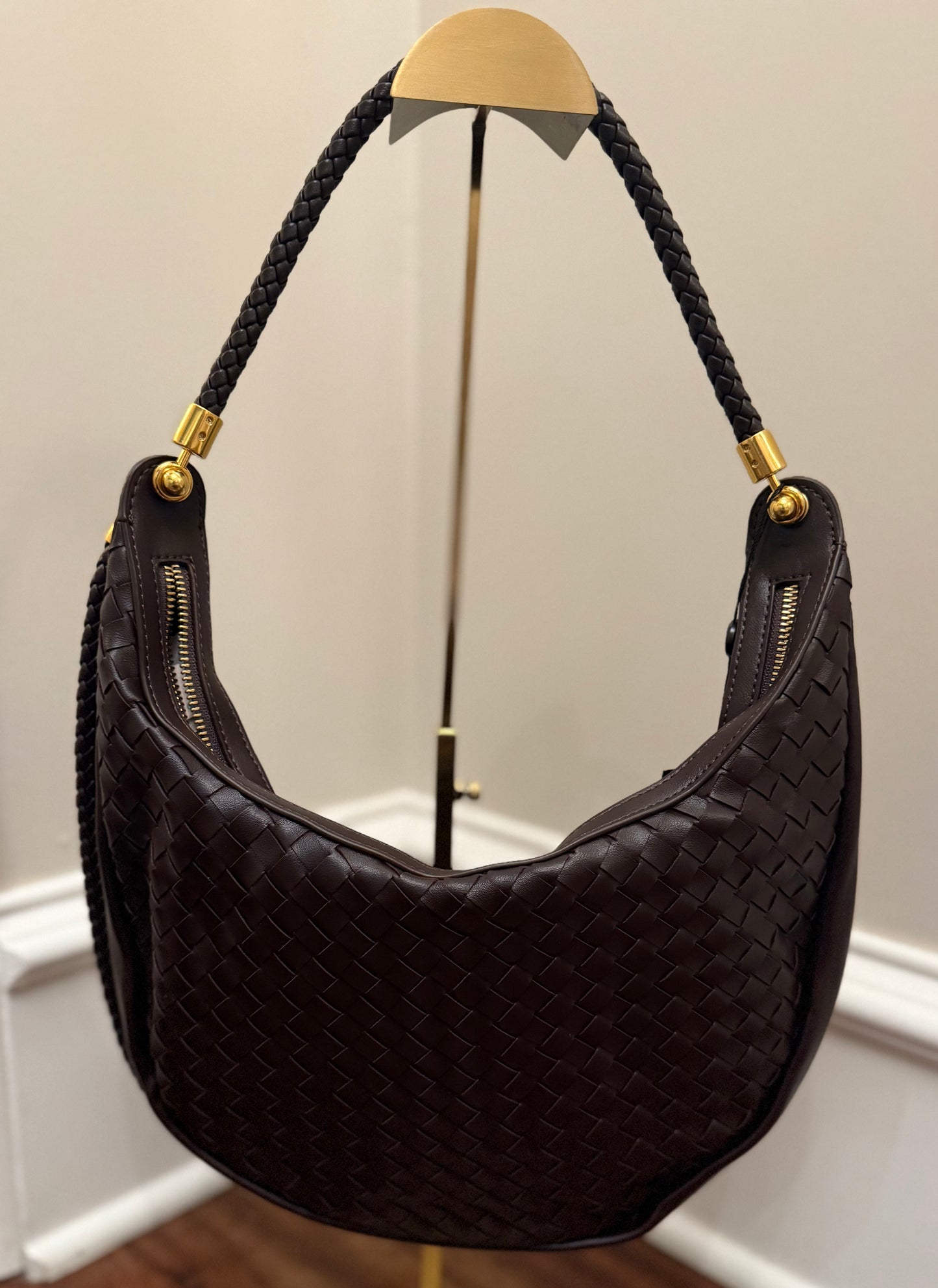 BC WOVEN HOBO BAG 9.9