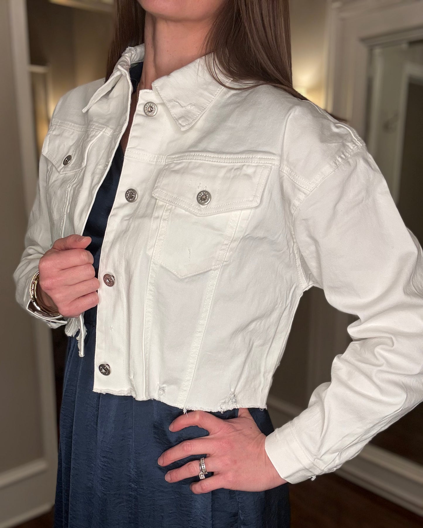 WHITE CROPPED STRETCH DENIM JACKET 3.5